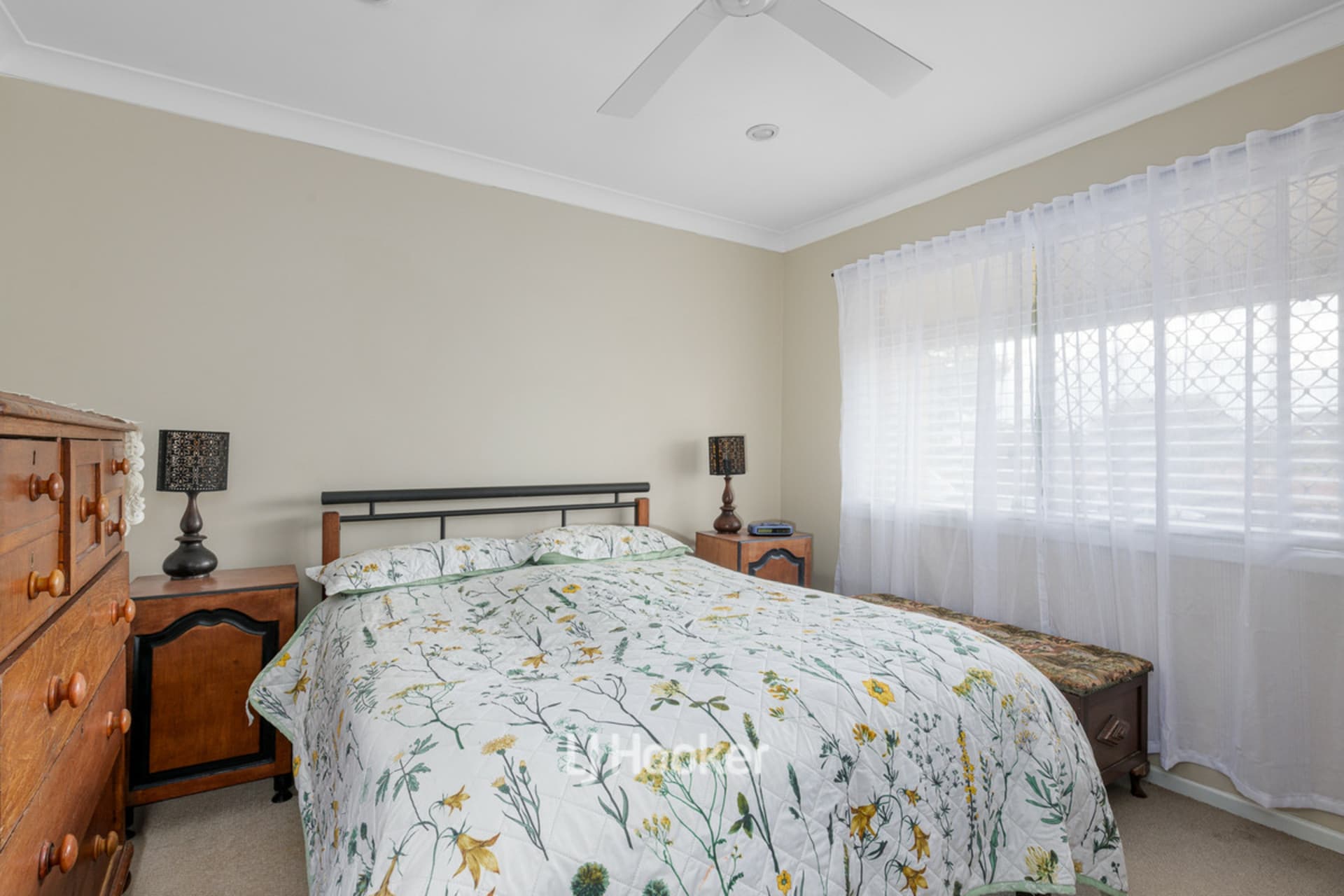 1E Jacaranda Crescent, Withers, Withers - Thumbnail 7