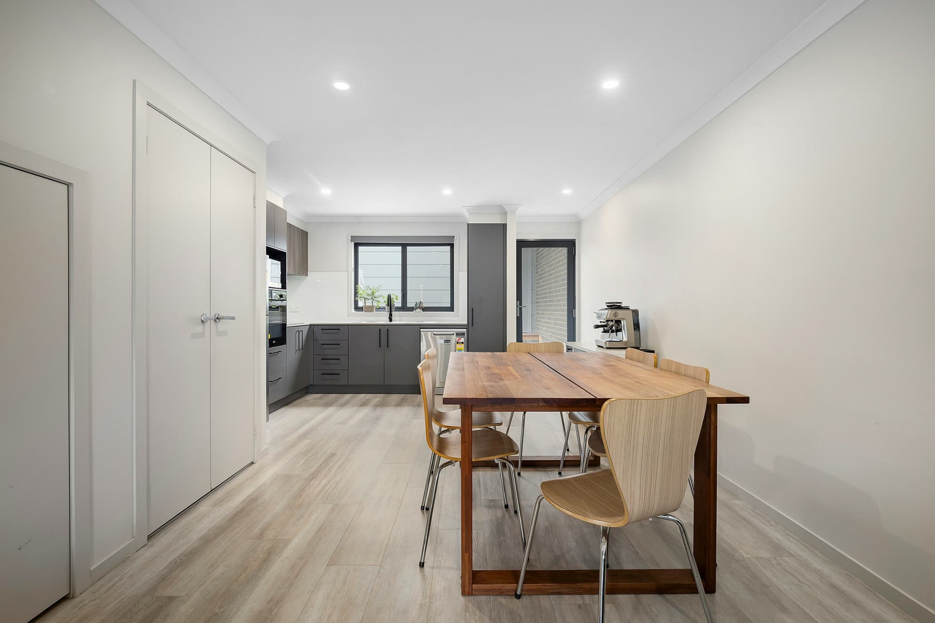 15 Hedditch Court, Strathnairn, Strathnairn - Thumbnail 5