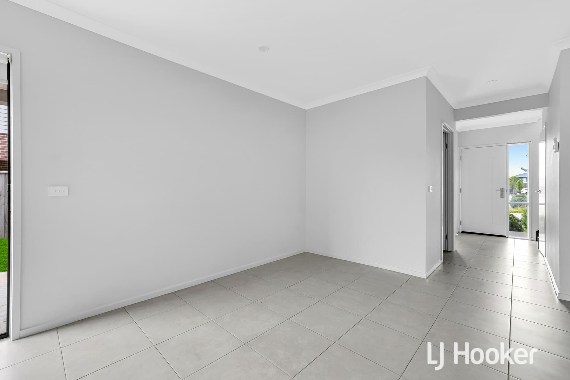 6 Garrard Crescent, Clyde, Clyde - Thumbnail 2