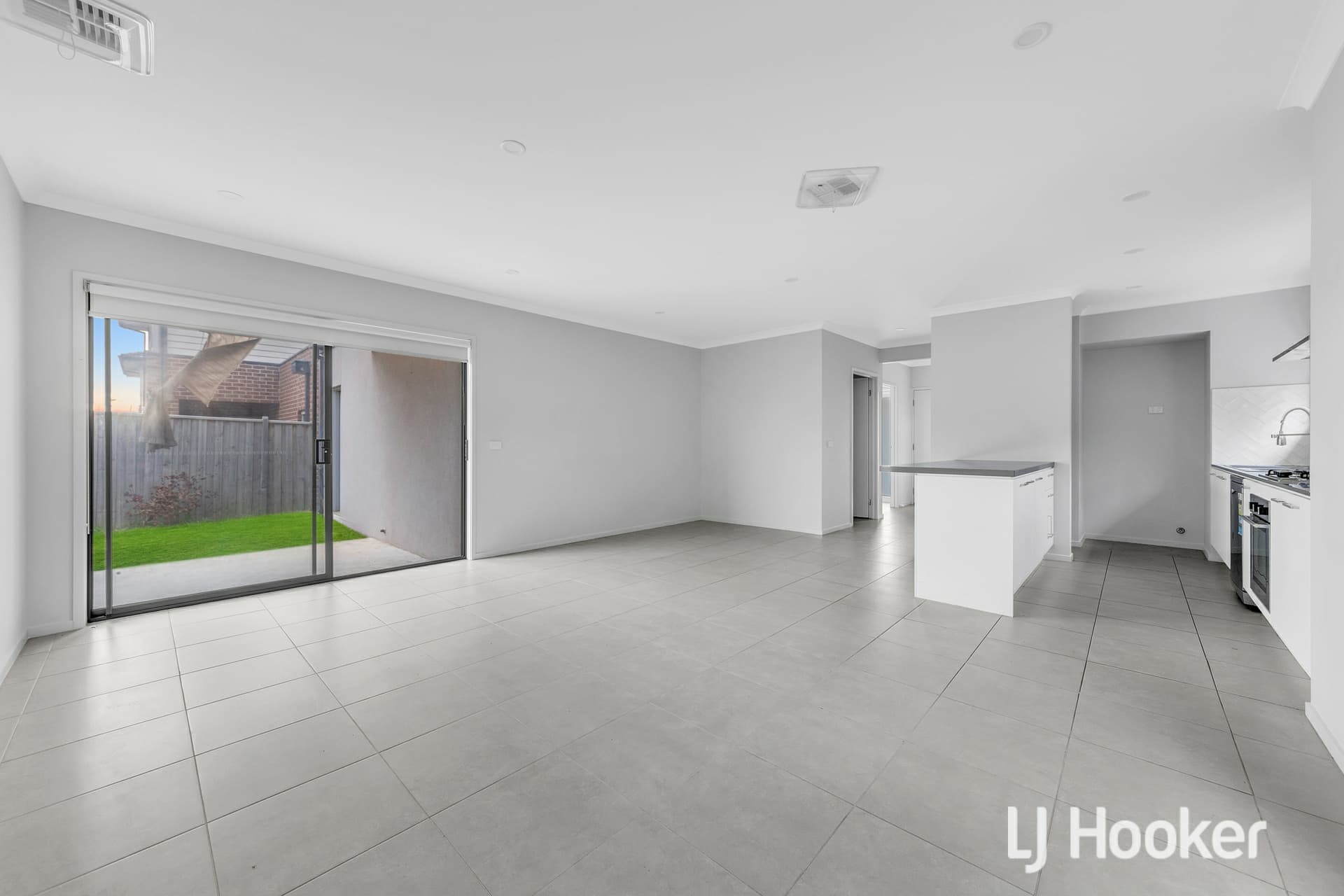 6 Garrard Crescent, Clyde, Clyde - Thumbnail 8