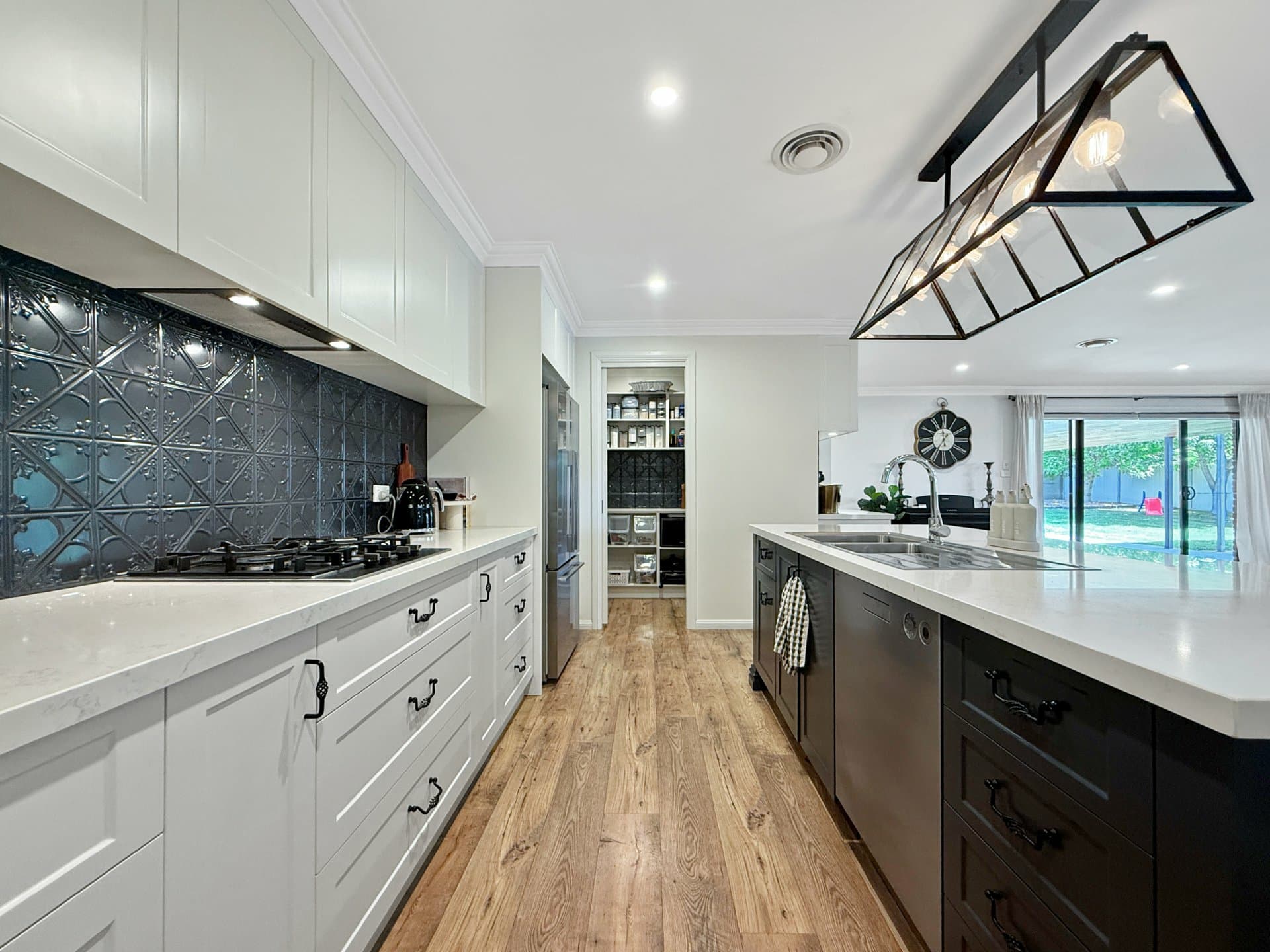 9 Jordan Place, Young, Young - Thumbnail 4