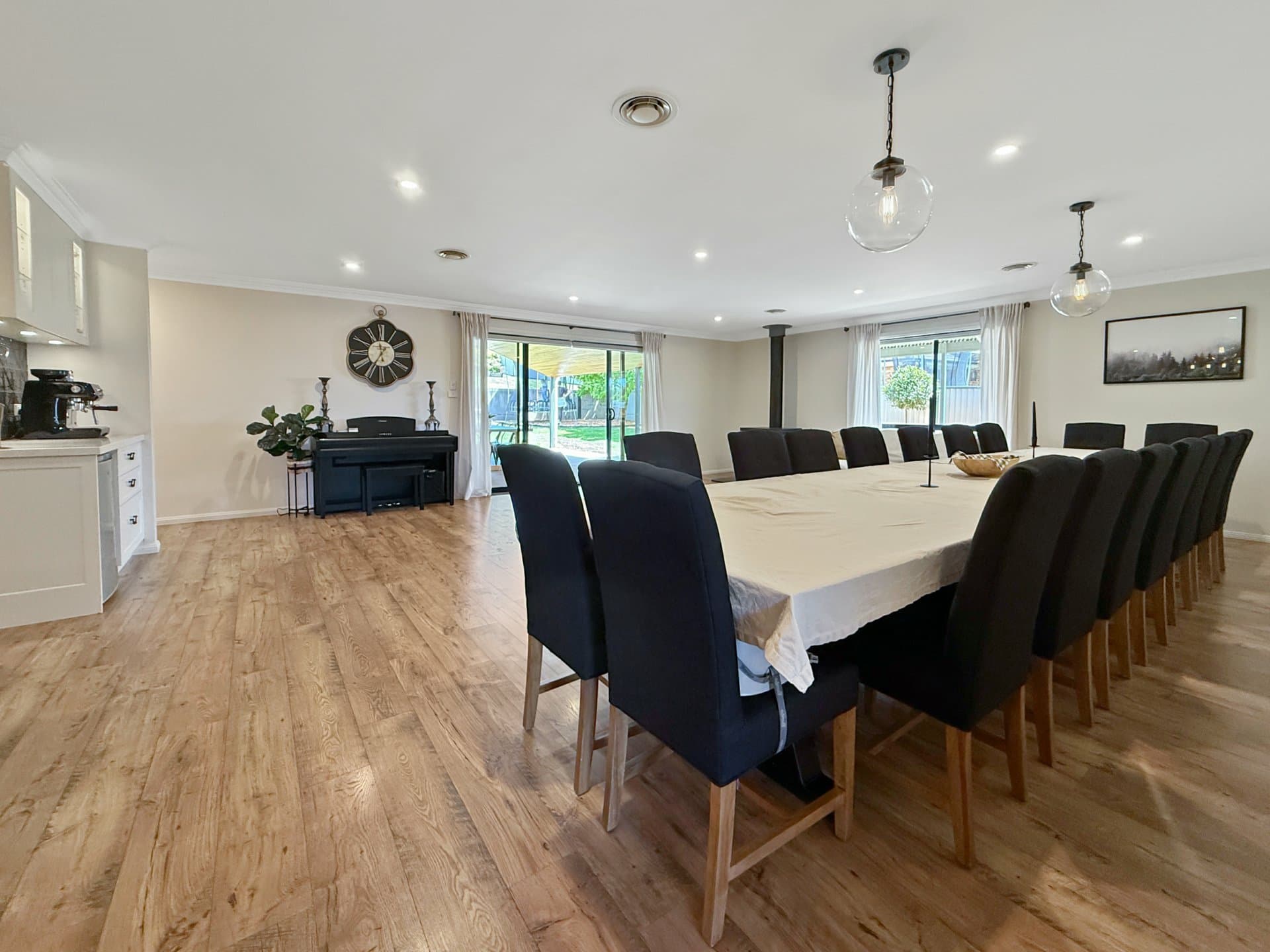 9 Jordan Place, Young, Young - Thumbnail 8