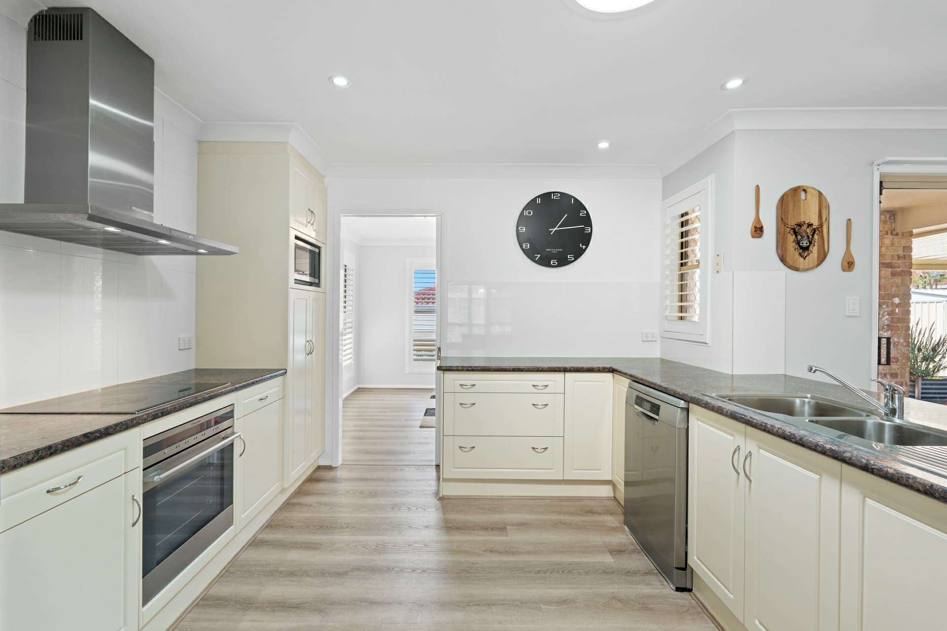 8 Sorbus Court, Calamvale, Calamvale - Thumbnail 5