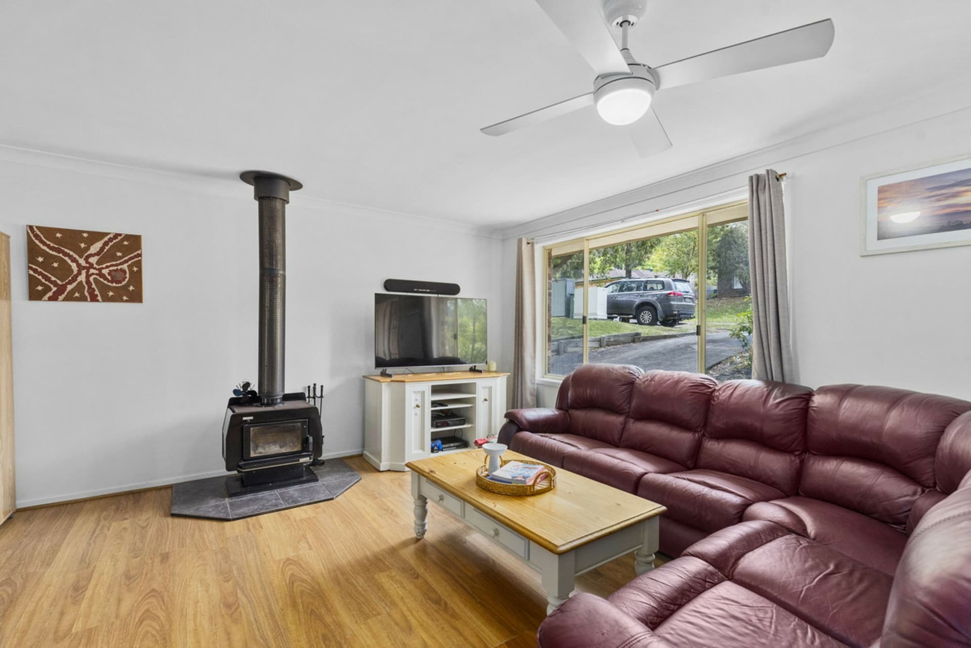 18 Debra Anne Drive, Bateau Bay, Bateau Bay - Thumbnail 3