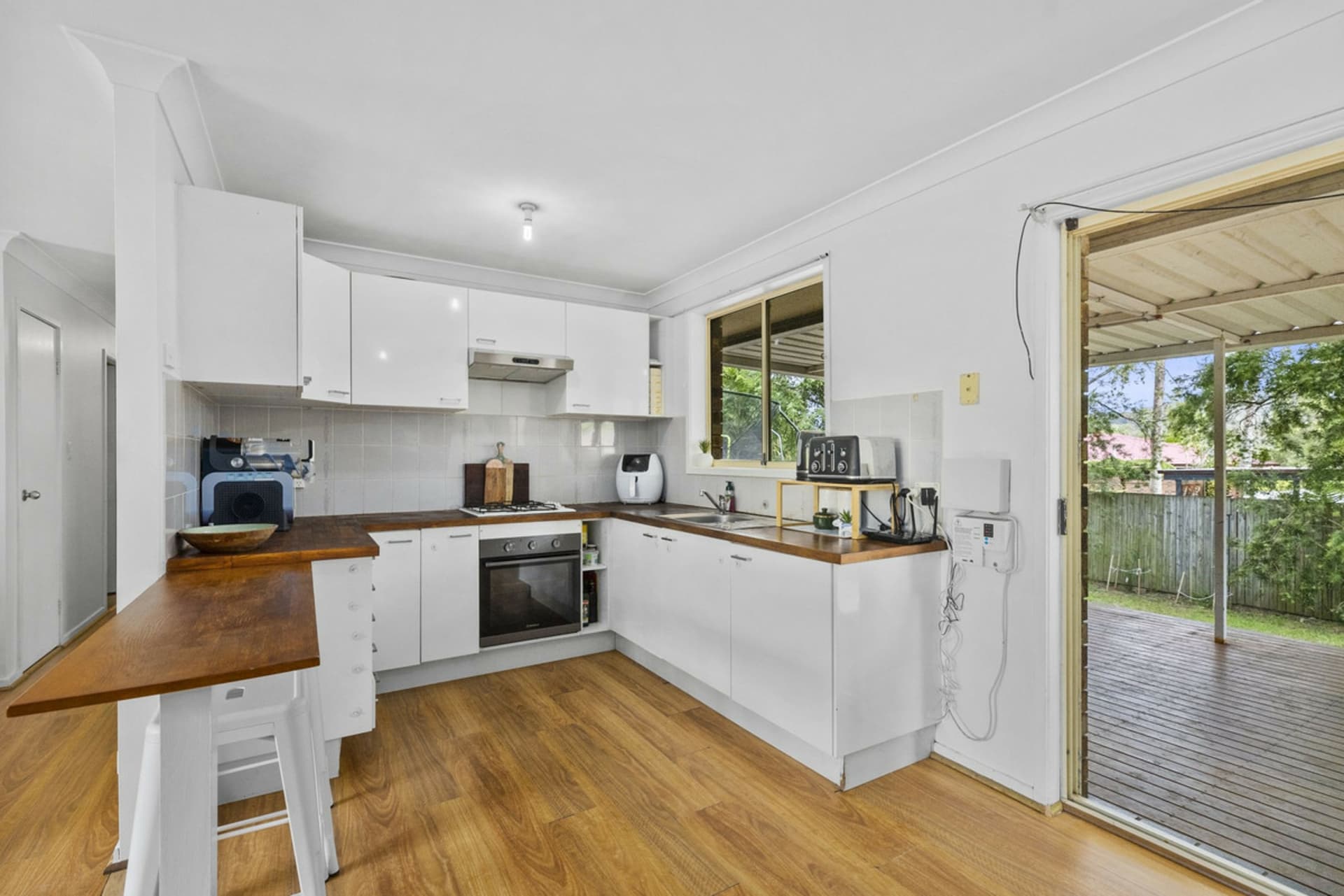 18 Debra Anne Drive, Bateau Bay, Bateau Bay - Thumbnail 5