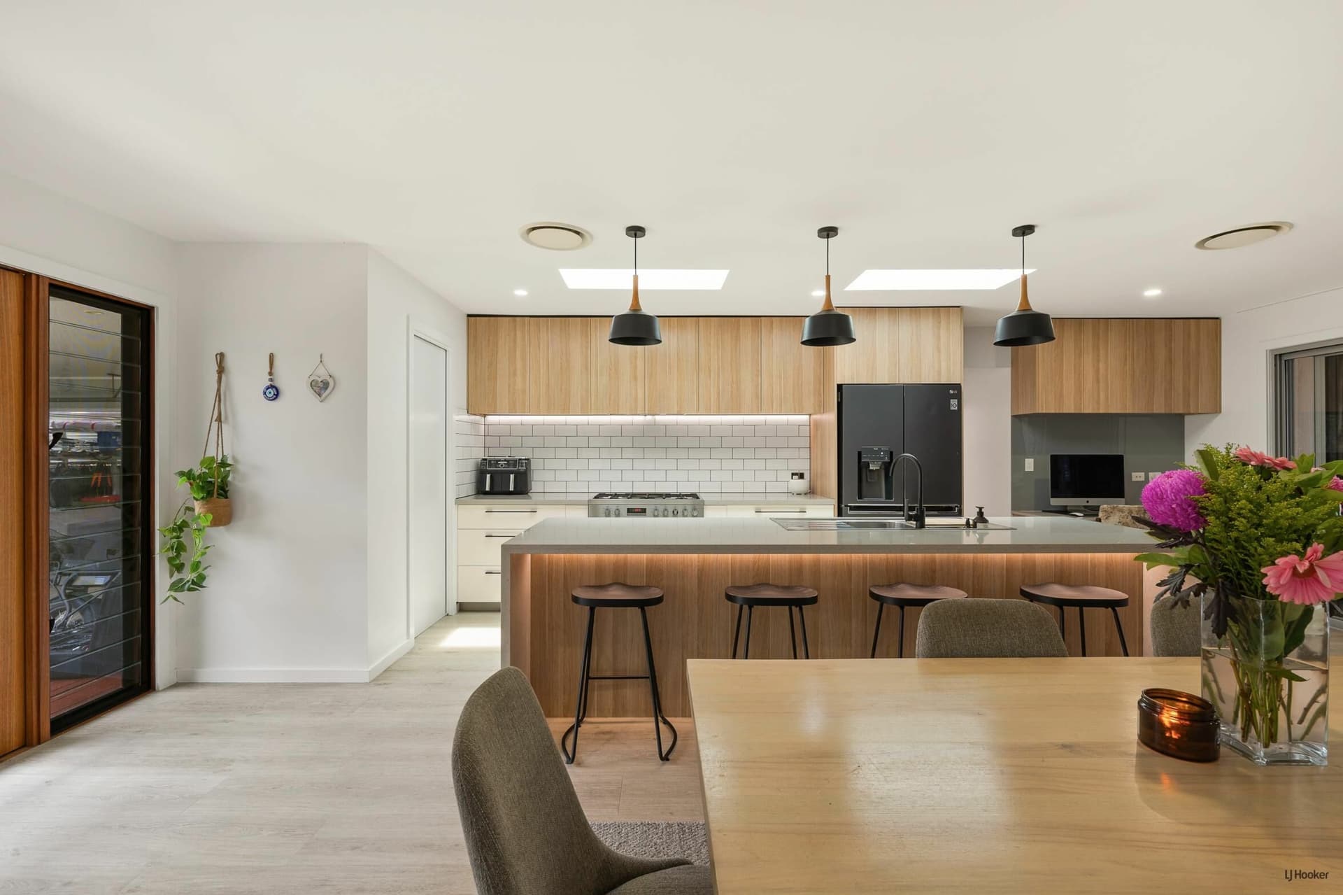 23 Westview Road, Currumbin, Currumbin - Thumbnail 2
