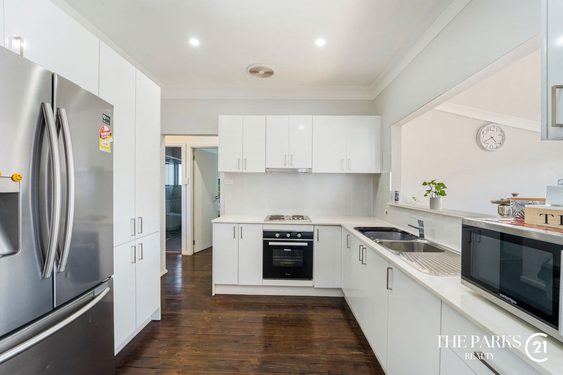 16 Oxford Street, Smithfield, NSW, 2164, Smithfield - Thumbnail 3
