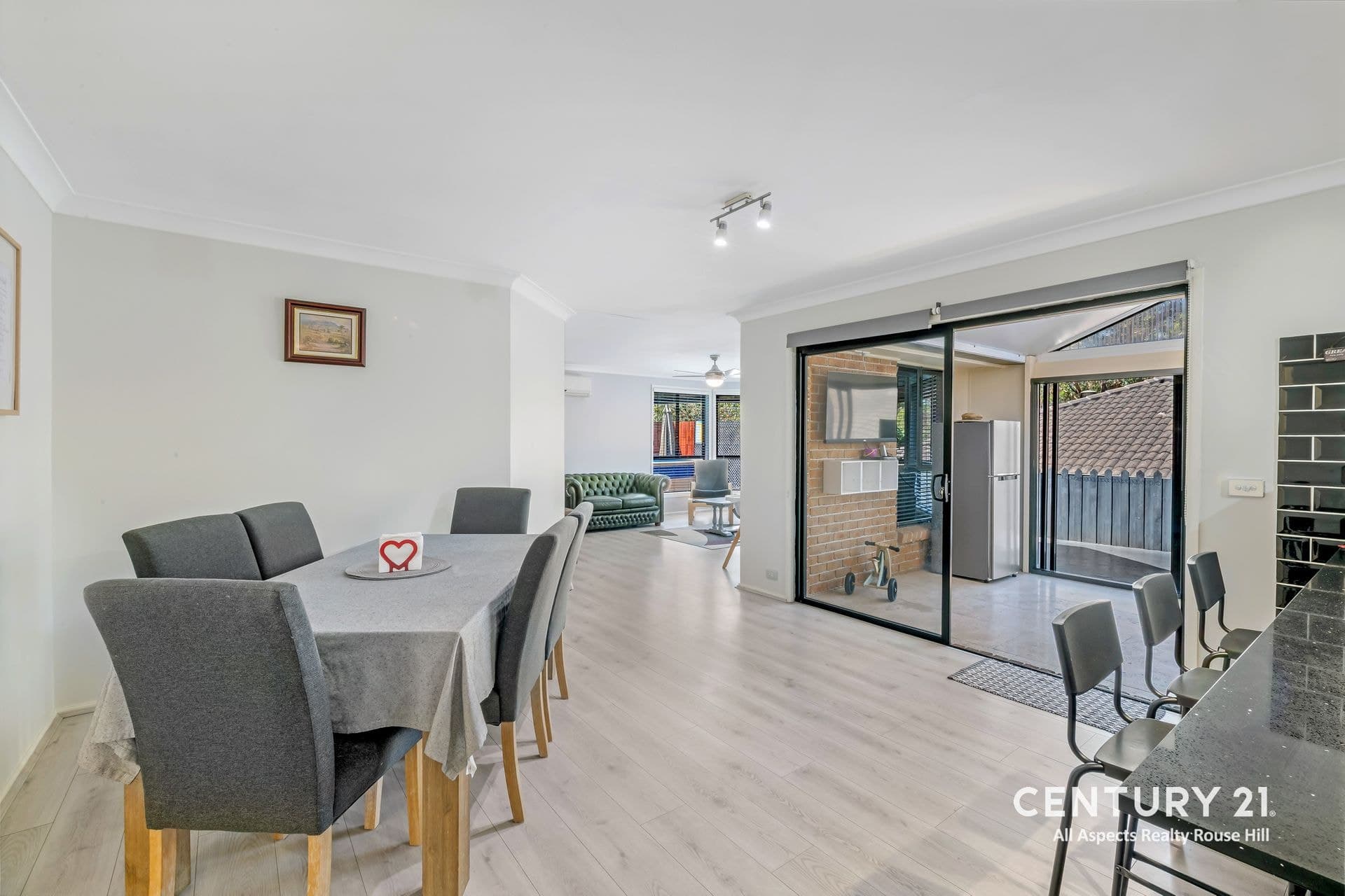 5 Hyatt Close, Rouse Hill, NSW, 2155, Rouse Hill - Thumbnail 5