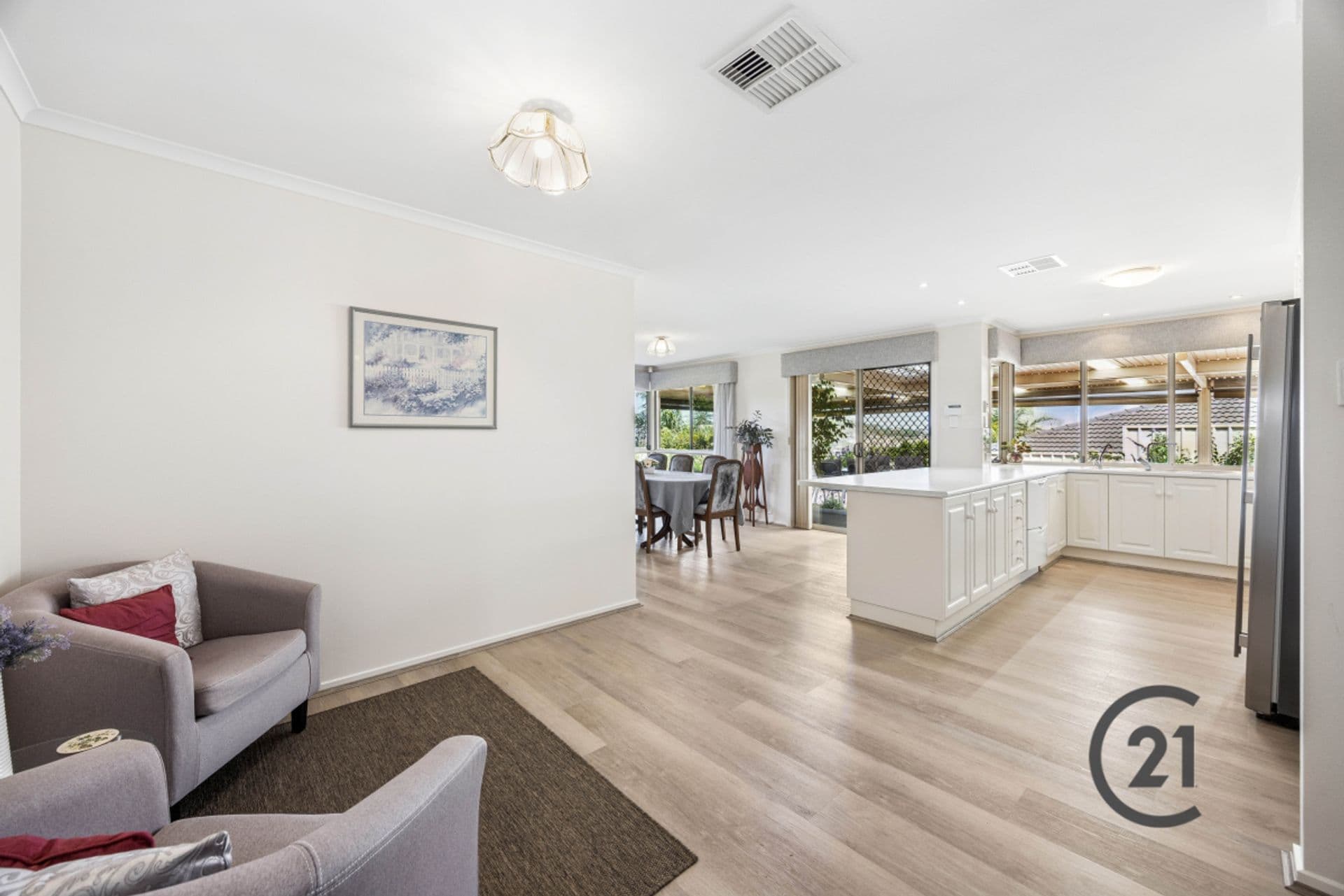21 Napoleon Way, Greenwith, SA, 5125, Greenwith - Thumbnail 3