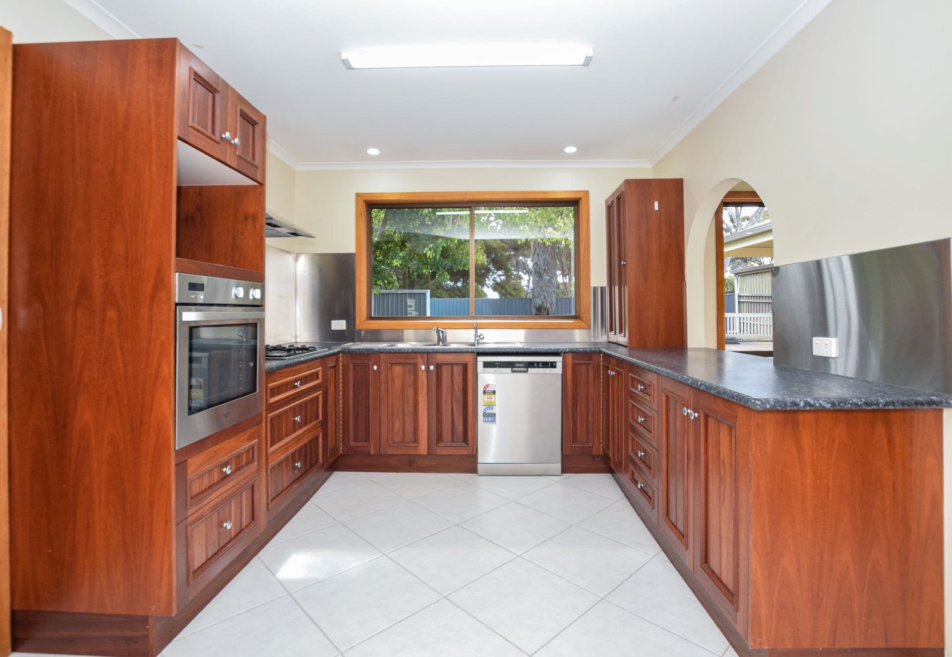 13 Gosse Crescent, Kingscote, SA, 5223, Kingscote - Thumbnail 5