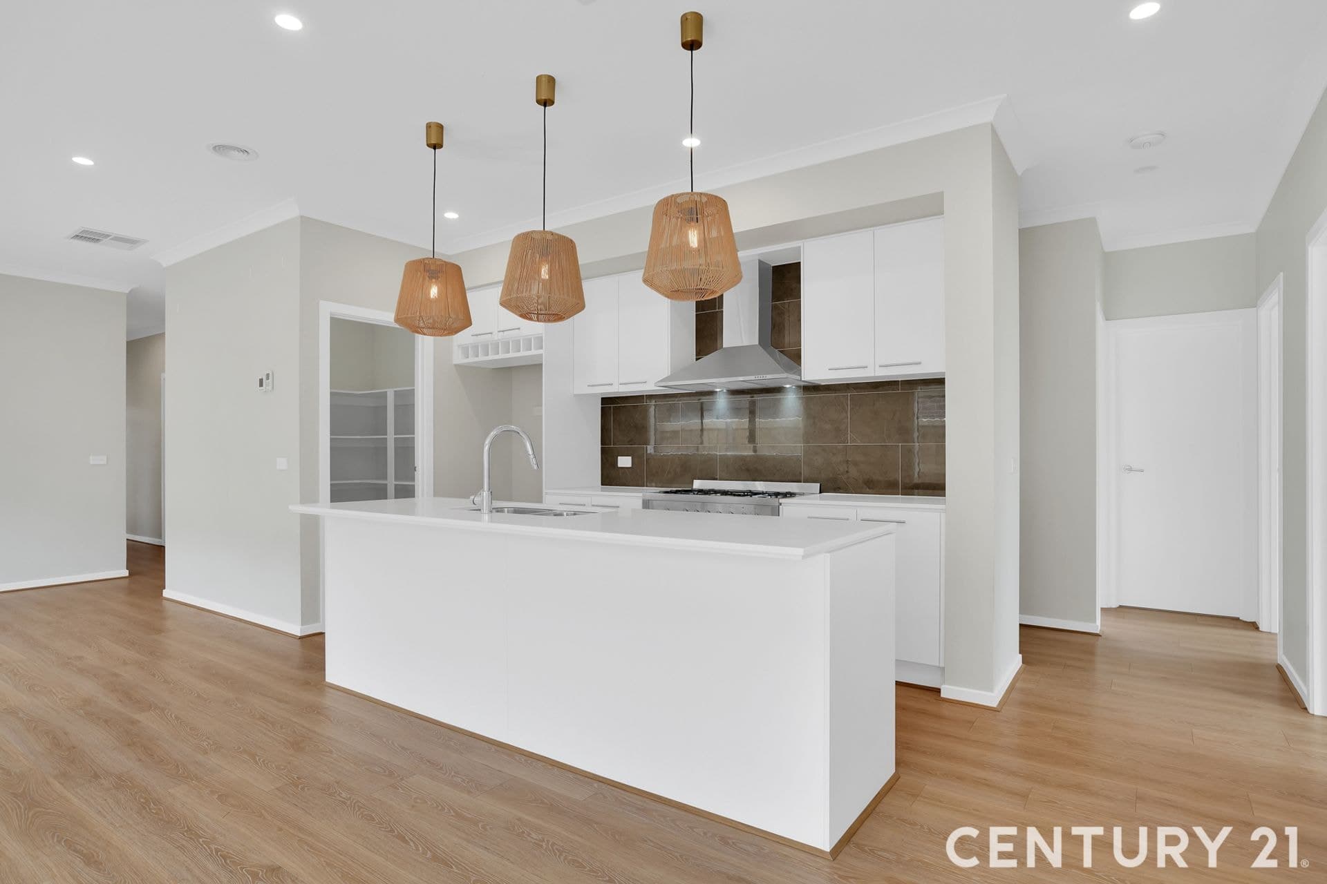 Suite 4 241-244 Caroline Springs Blvd, Caroline Springs, VIC, 3023, Deanside - Thumbnail 3