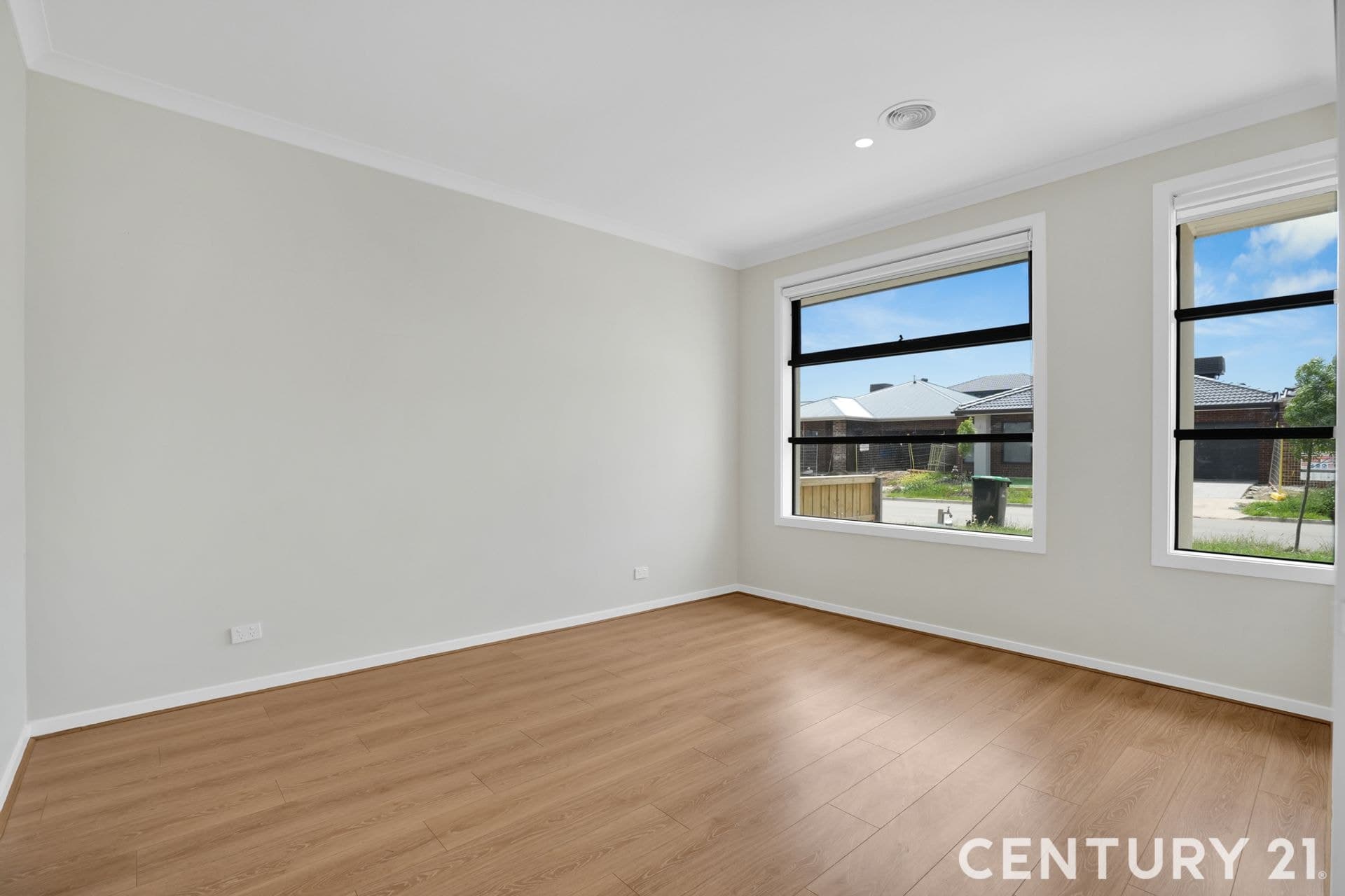 Suite 4 241-244 Caroline Springs Blvd, Caroline Springs, VIC, 3023, Deanside - Thumbnail 6