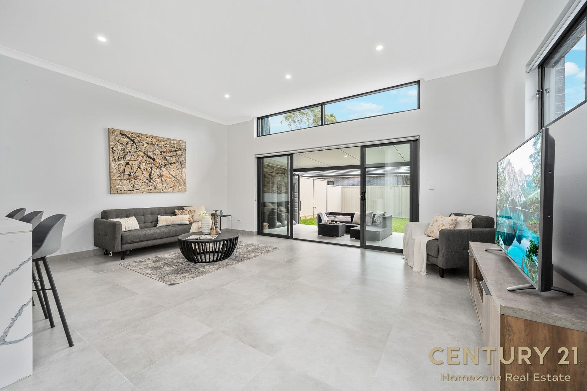 1/18 Forrest Road, East Hills, NSW, 2213, East Hills - Thumbnail 3