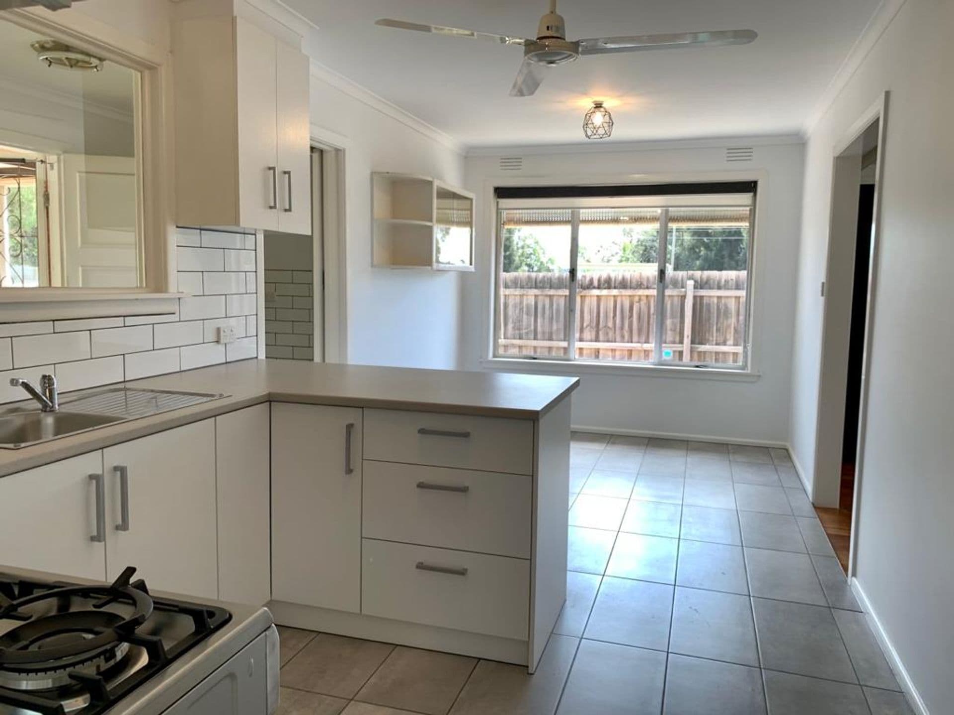 2 Noordenne Avenue, Seaholme, VIC, 3018, Seaholme - Thumbnail 7
