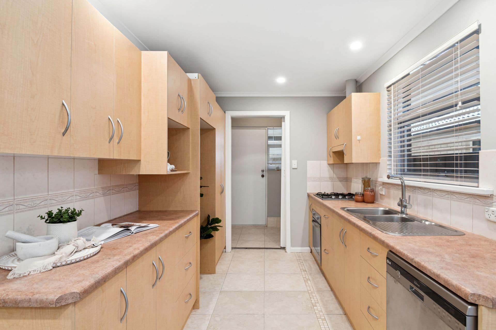 13 Dalkeith Avenue, Morphett Vale, SA, 5162, Morphett Vale - Thumbnail 7