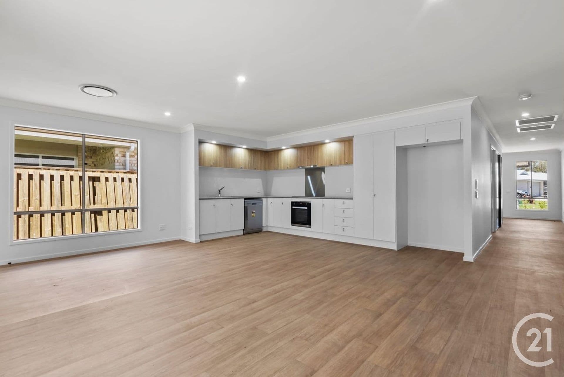 30 Cypress Circuit, Fernvale, QLD, 4306, Fernvale - Thumbnail 2