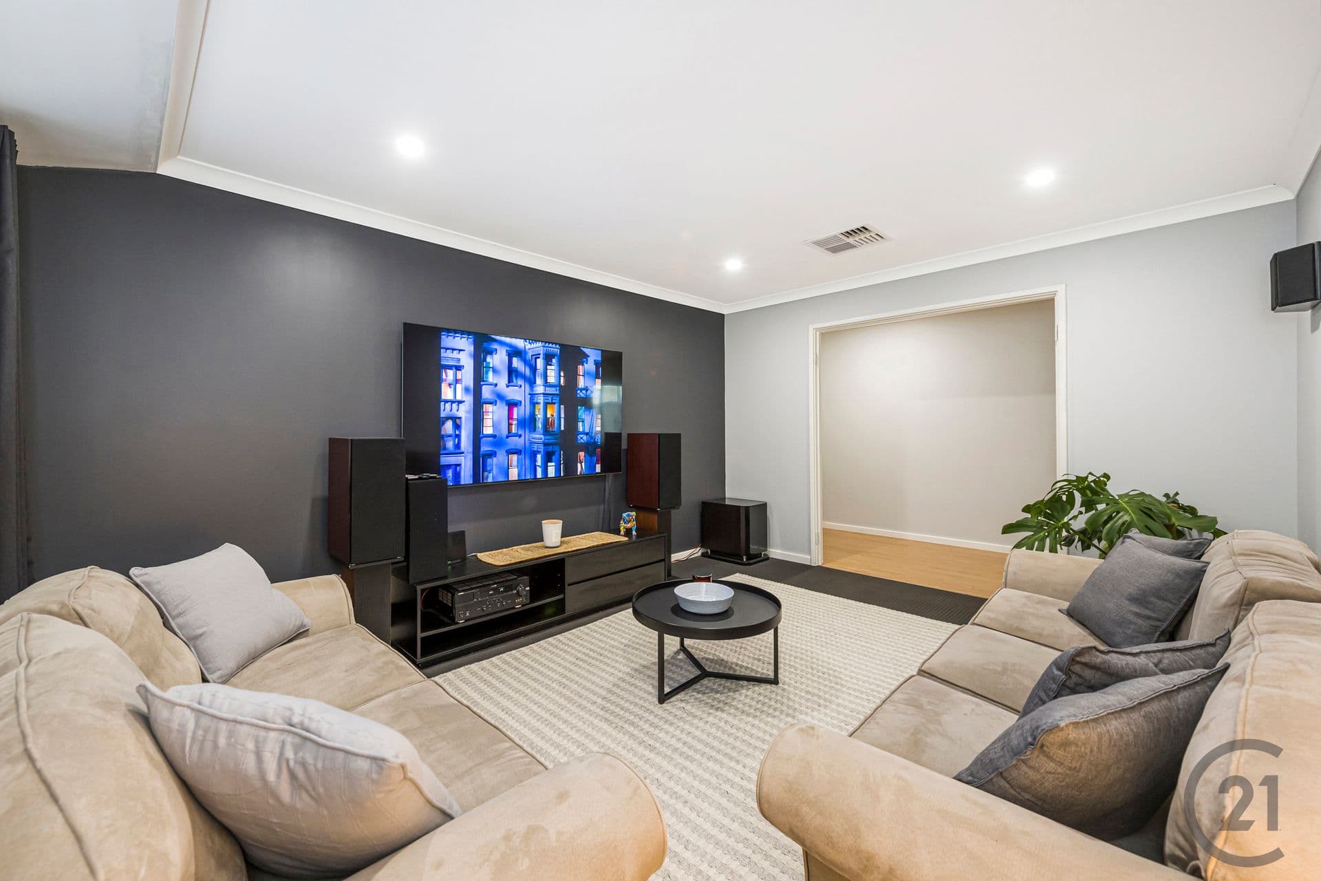 21 Woorabinda Rise, Lakelands, WA, 6180, Lakelands - Thumbnail 4