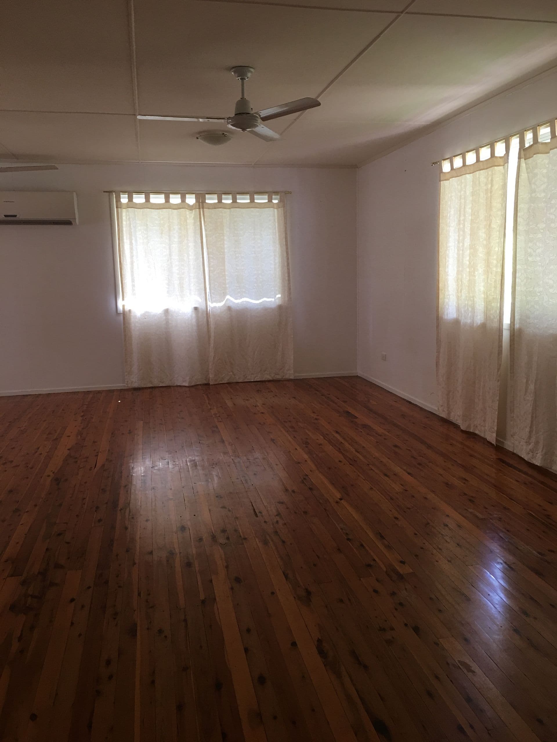 34 Forest Drive, Moranbah, QLD, 4744, Moranbah - Thumbnail 3