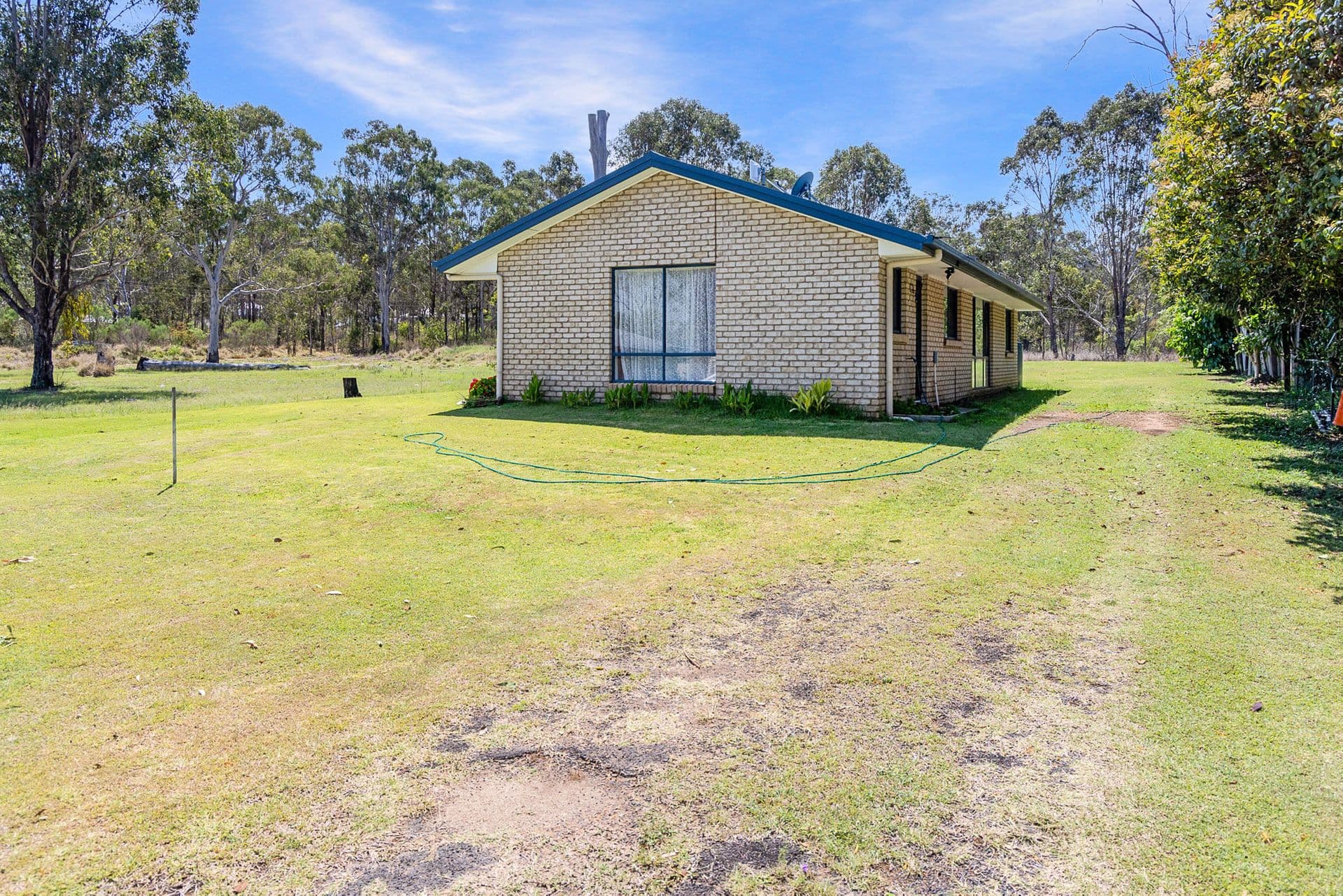 16 Wickham Street, Nanango, QLD, 4615, Nanango - Thumbnail 2