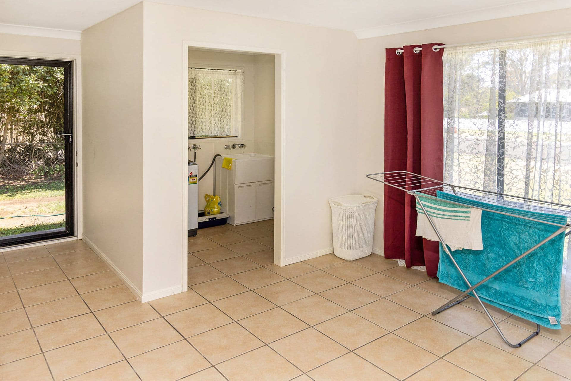 16 Wickham Street, Nanango, QLD, 4615, Nanango - Thumbnail 7