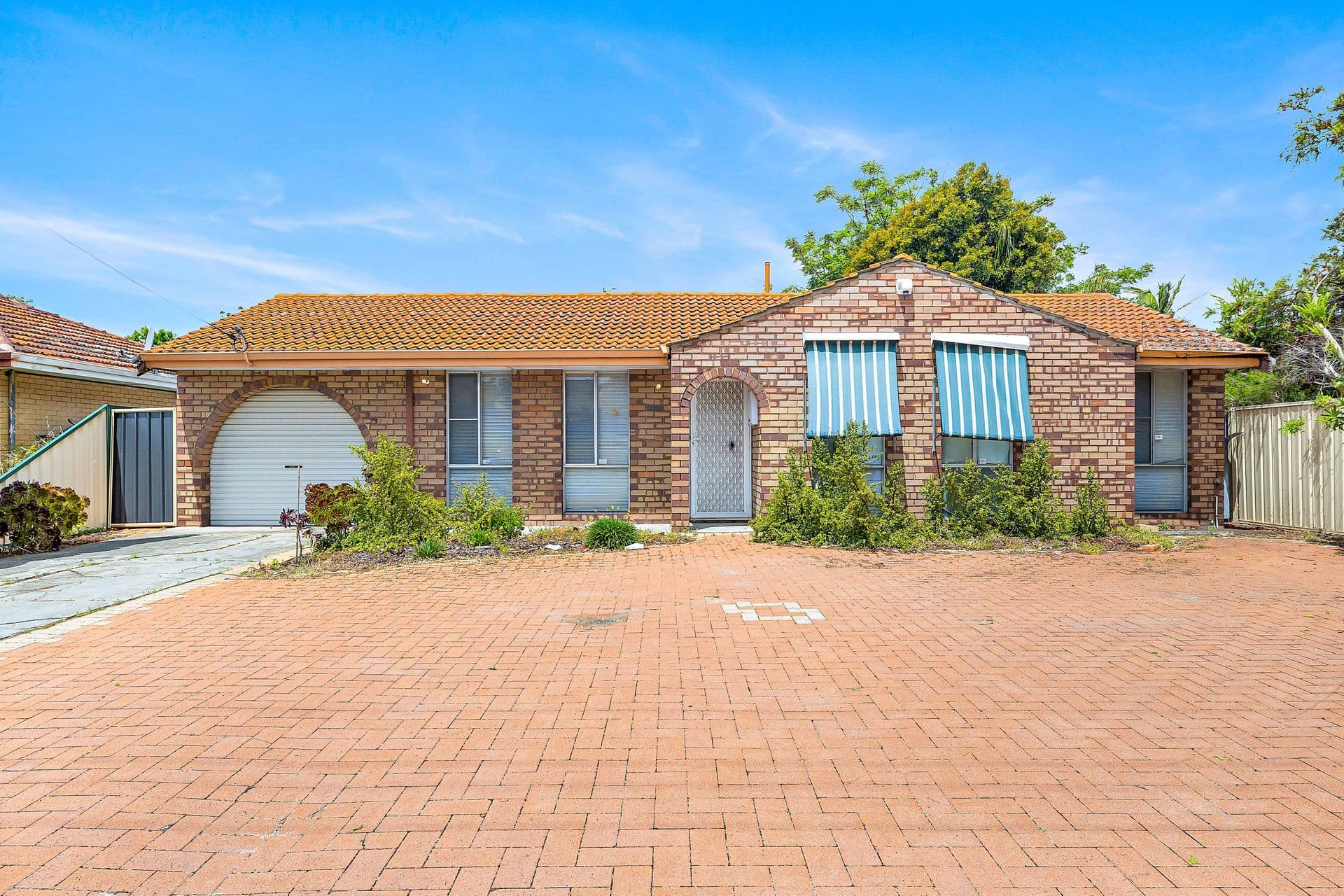 188 Marangaroo Drive, Girrawheen, WA, 6064, Girrawheen - Thumbnail 3