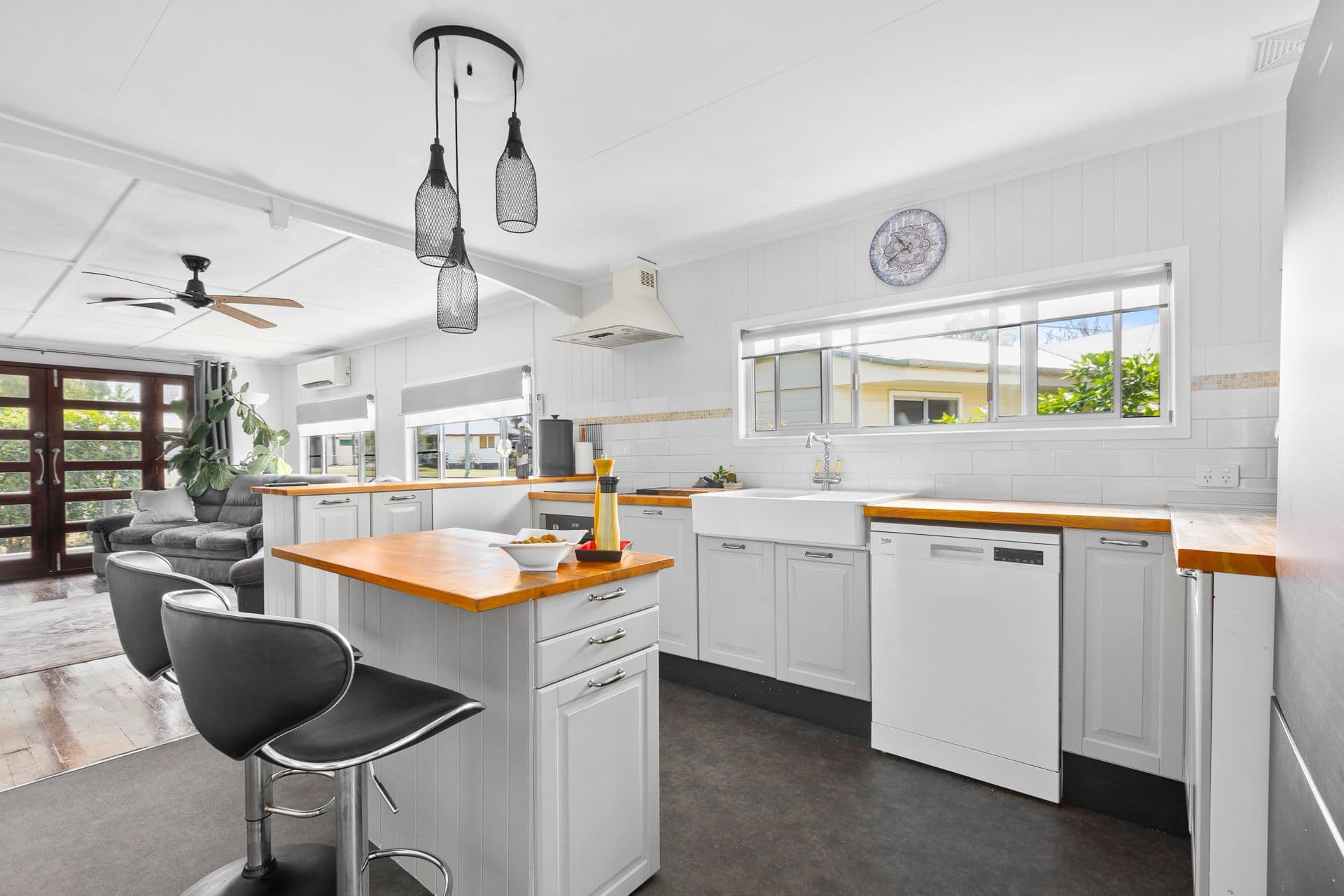 32 Tailor Street, Tin Can Bay, QLD, 4580, Tin Can Bay - Image 1