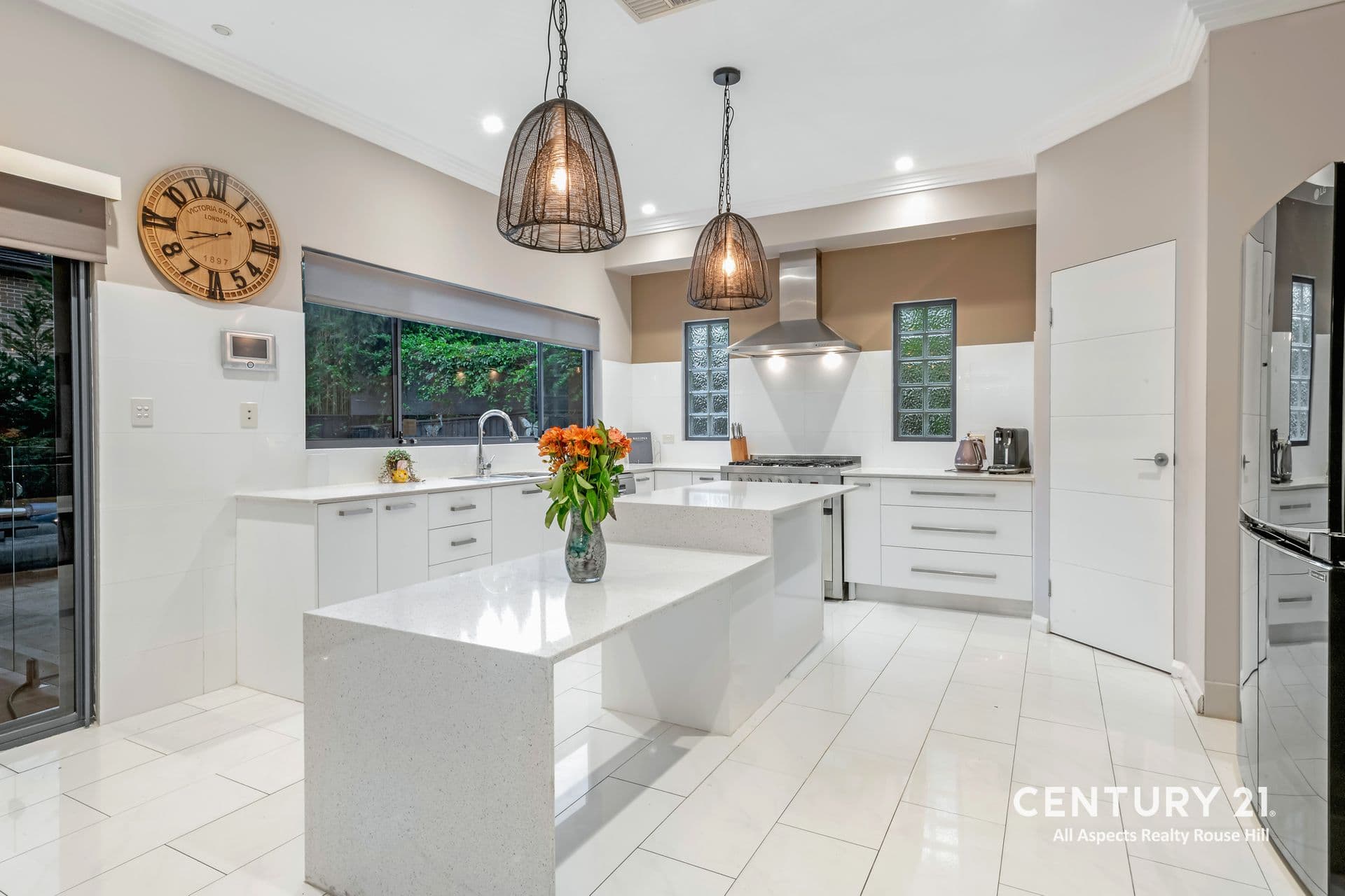 11 Honeyeater Crescent, Beaumont Hills, NSW, 2155, Beaumont Hills - Thumbnail 5