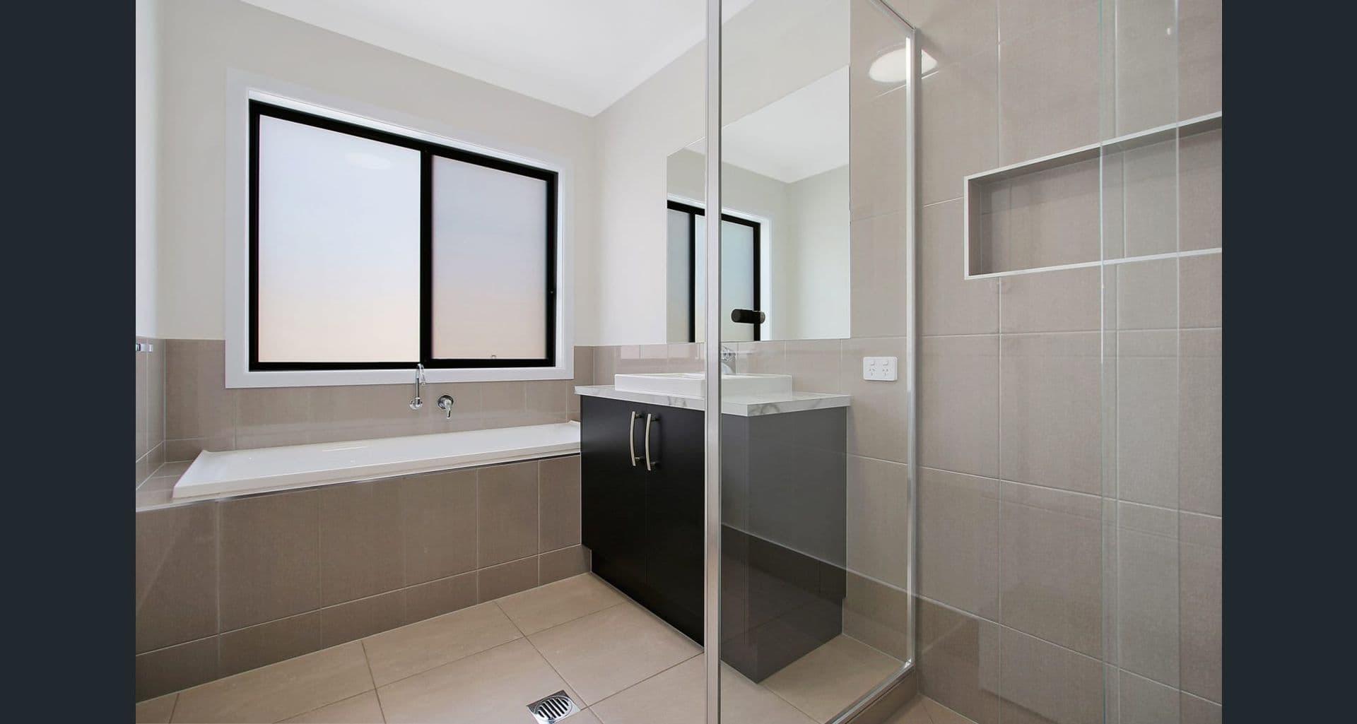 3 Kiama Street, Springdale Heights, NSW, 2641, Springdale Heights - Thumbnail 5