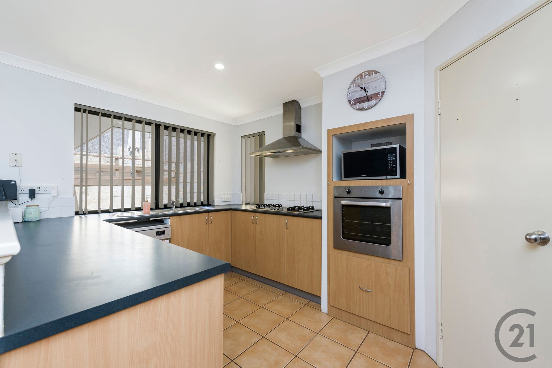 54 Northport Boulevard, Wannanup, WA, 6210, Wannanup - Thumbnail 2