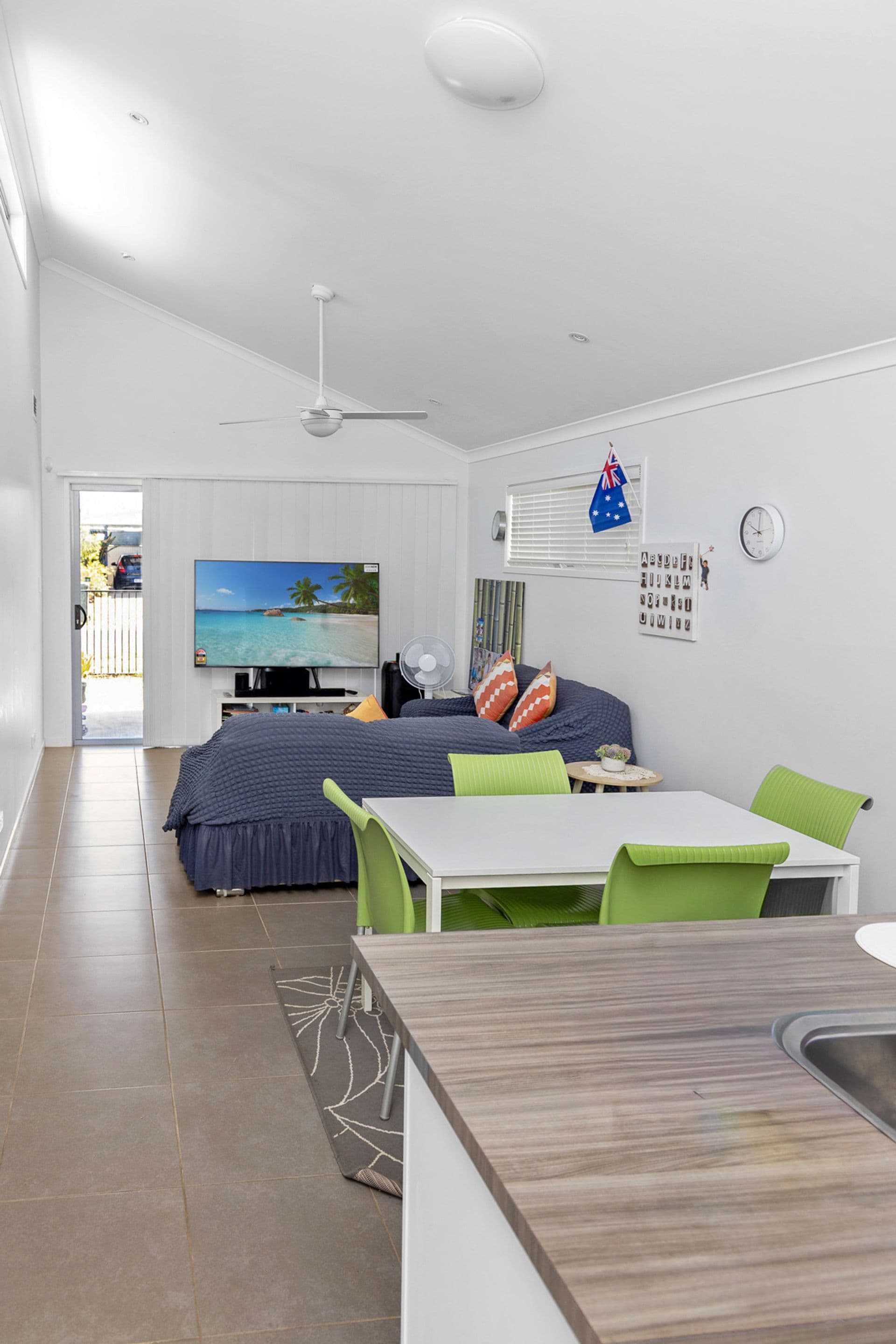 2/10 Bishop Drive, Miles, QLD, 4415, Miles - Thumbnail 3