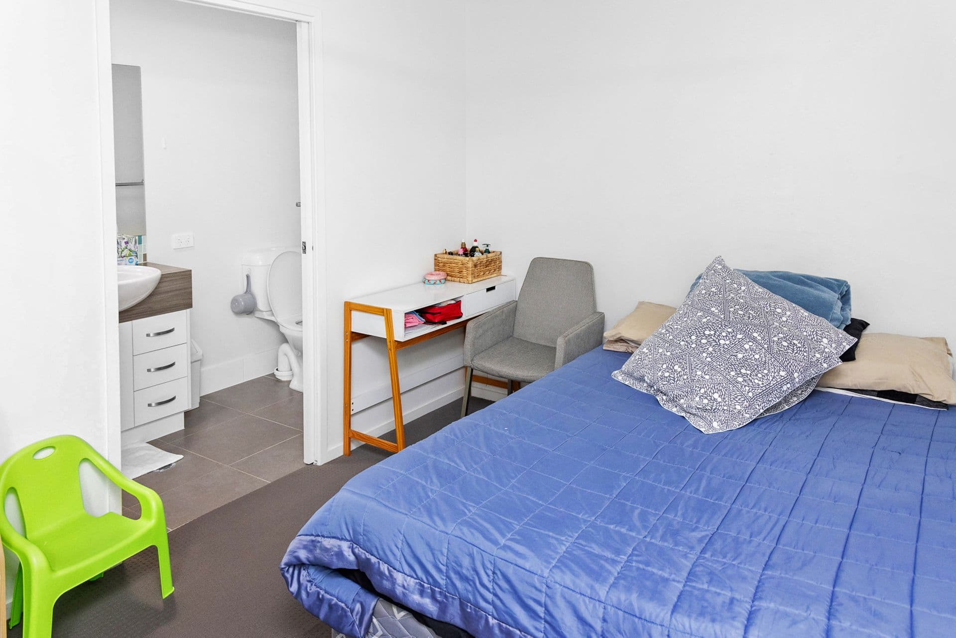 2/10 Bishop Drive, Miles, QLD, 4415, Miles - Thumbnail 5