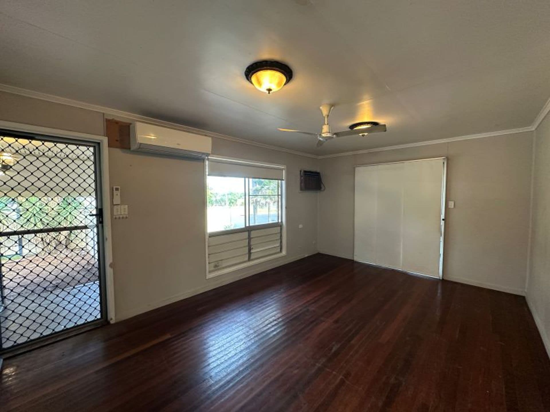 2 Burke Drive, Moranbah, QLD, 4744, Moranbah - Thumbnail 5