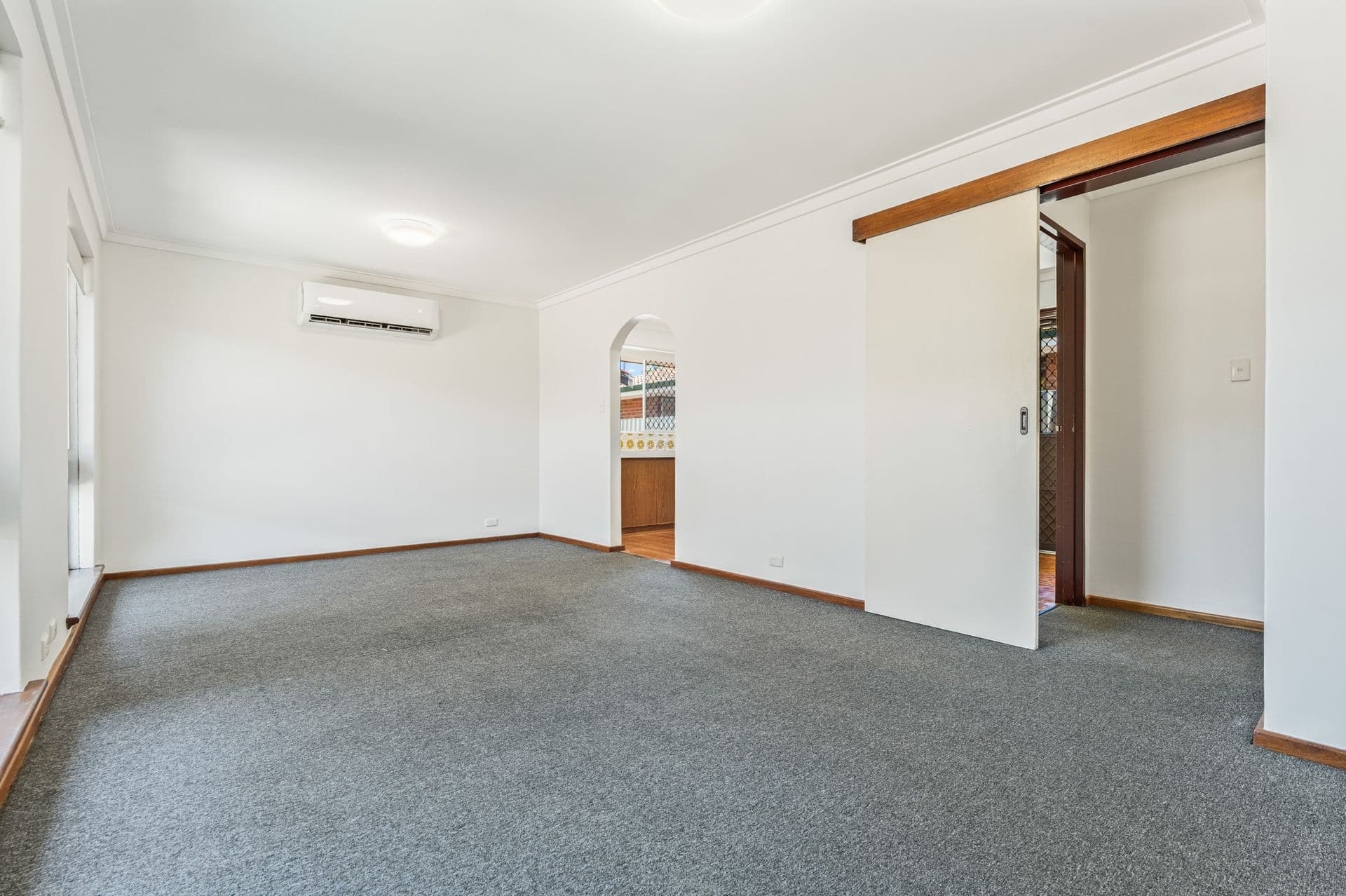 2/280 Lord Street, Perth, WA, 6000, Belmont - Thumbnail 4