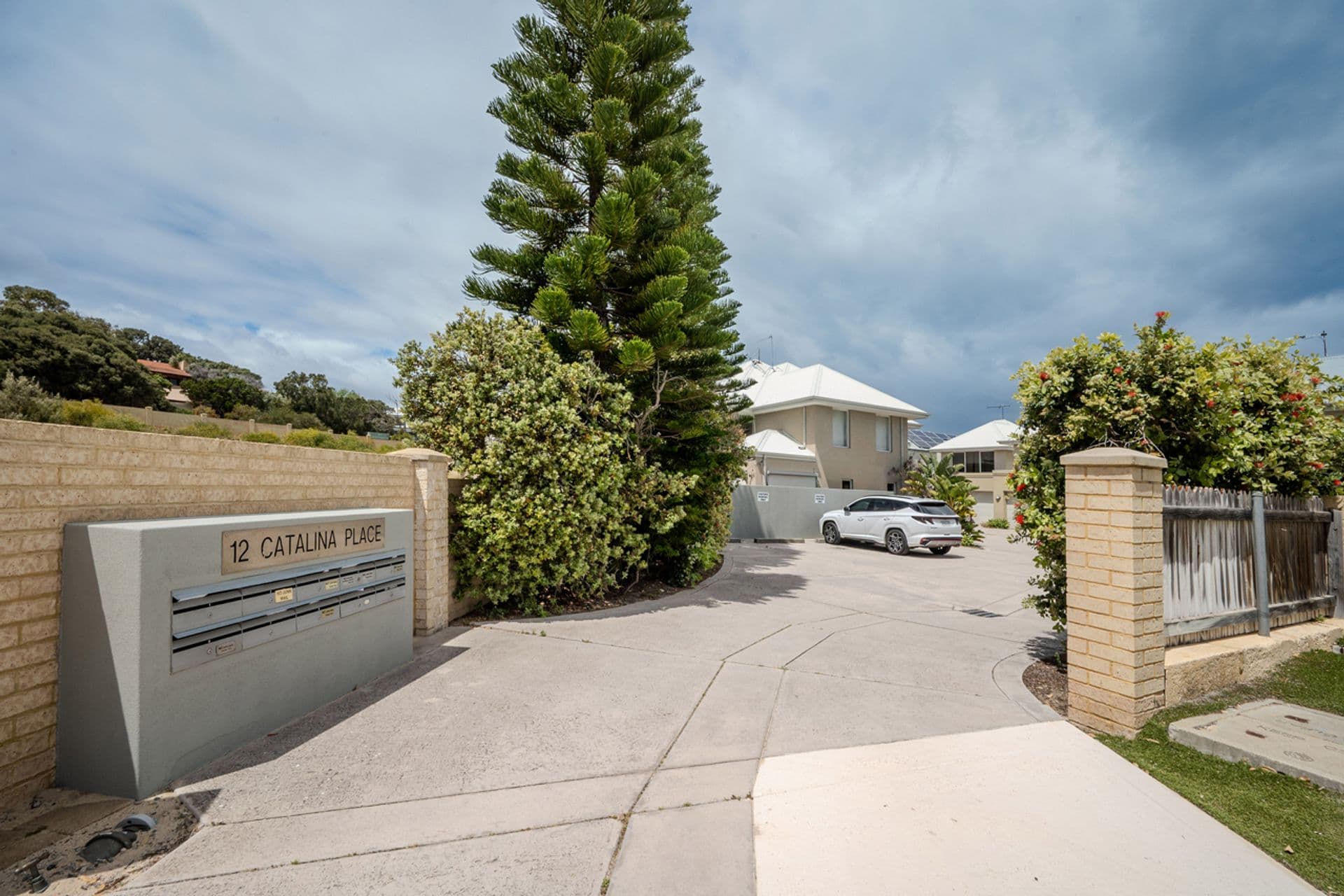 2/12 Catalina Place, Quinns Rocks, WA, 6030, Quinns Rocks - Thumbnail 2