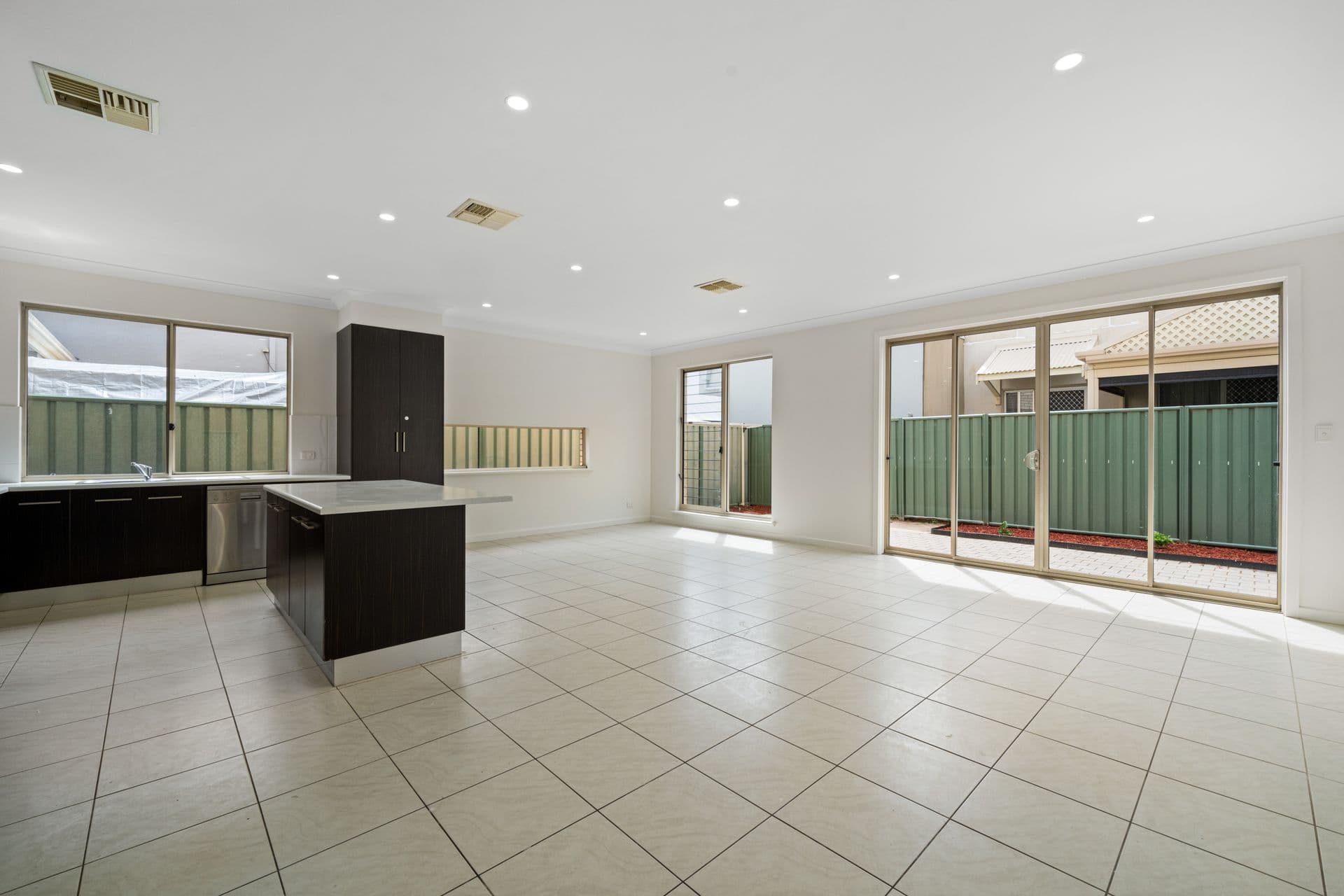 10 Elder Drive, Mawson Lakes, SA, 5095, Mawson Lakes - Thumbnail 5