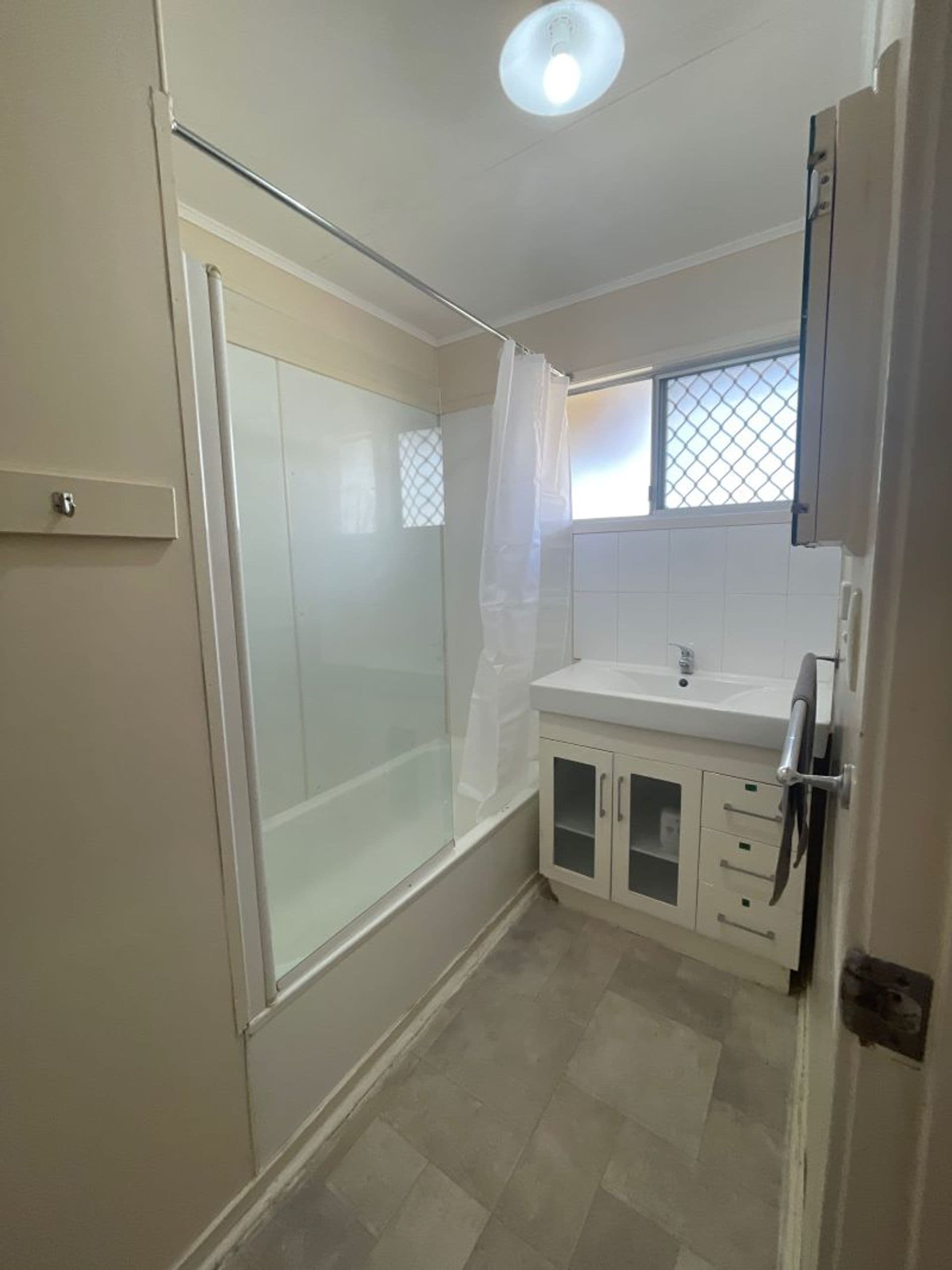 19 Beresford Crescent, Dysart, QLD, 4745, Dysart - Thumbnail 8