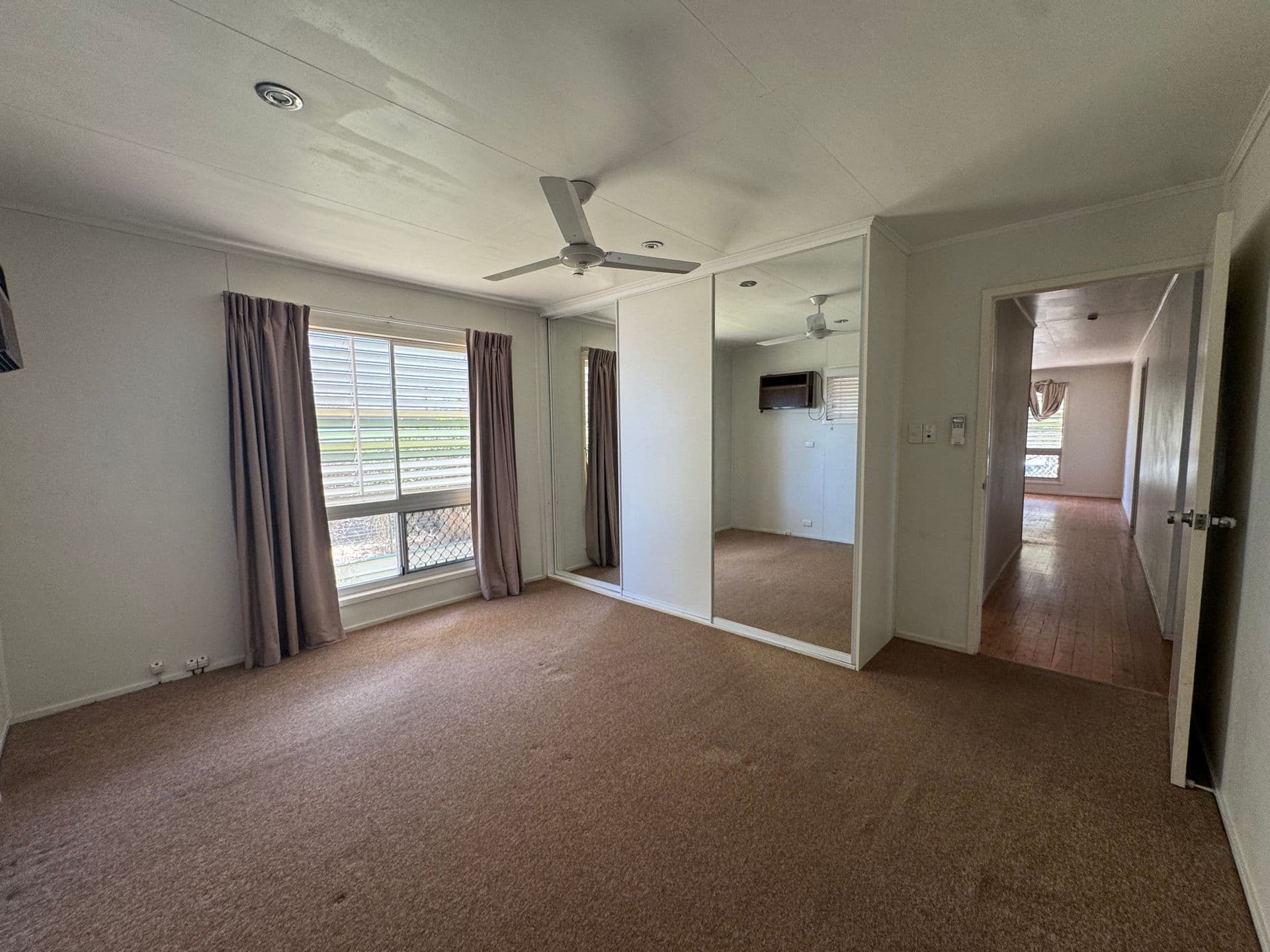 15 Mackenzie Drive, Moranbah, QLD, 4744, Moranbah - Thumbnail 5