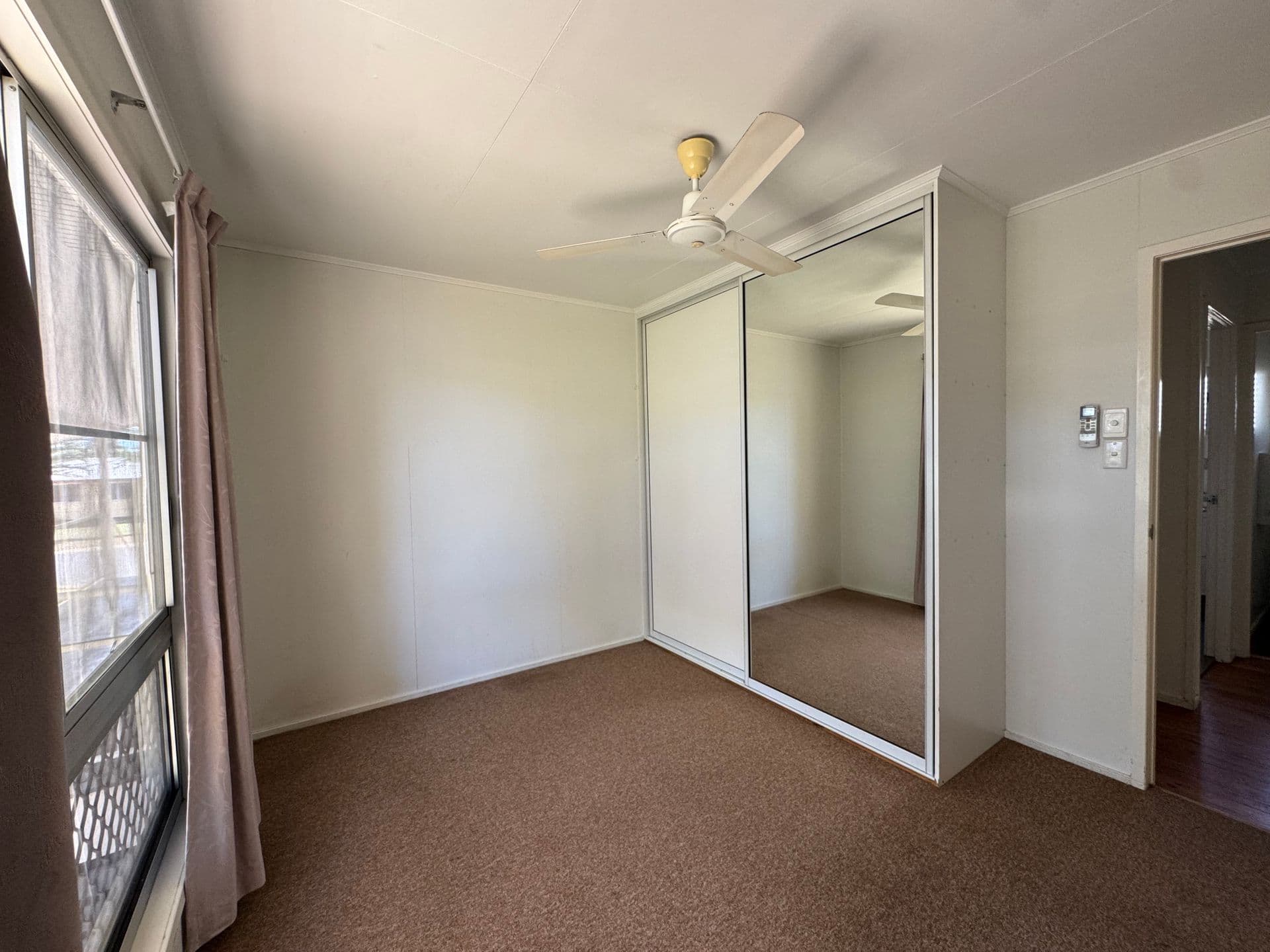 15 Mackenzie Drive, Moranbah, QLD, 4744, Moranbah - Thumbnail 6