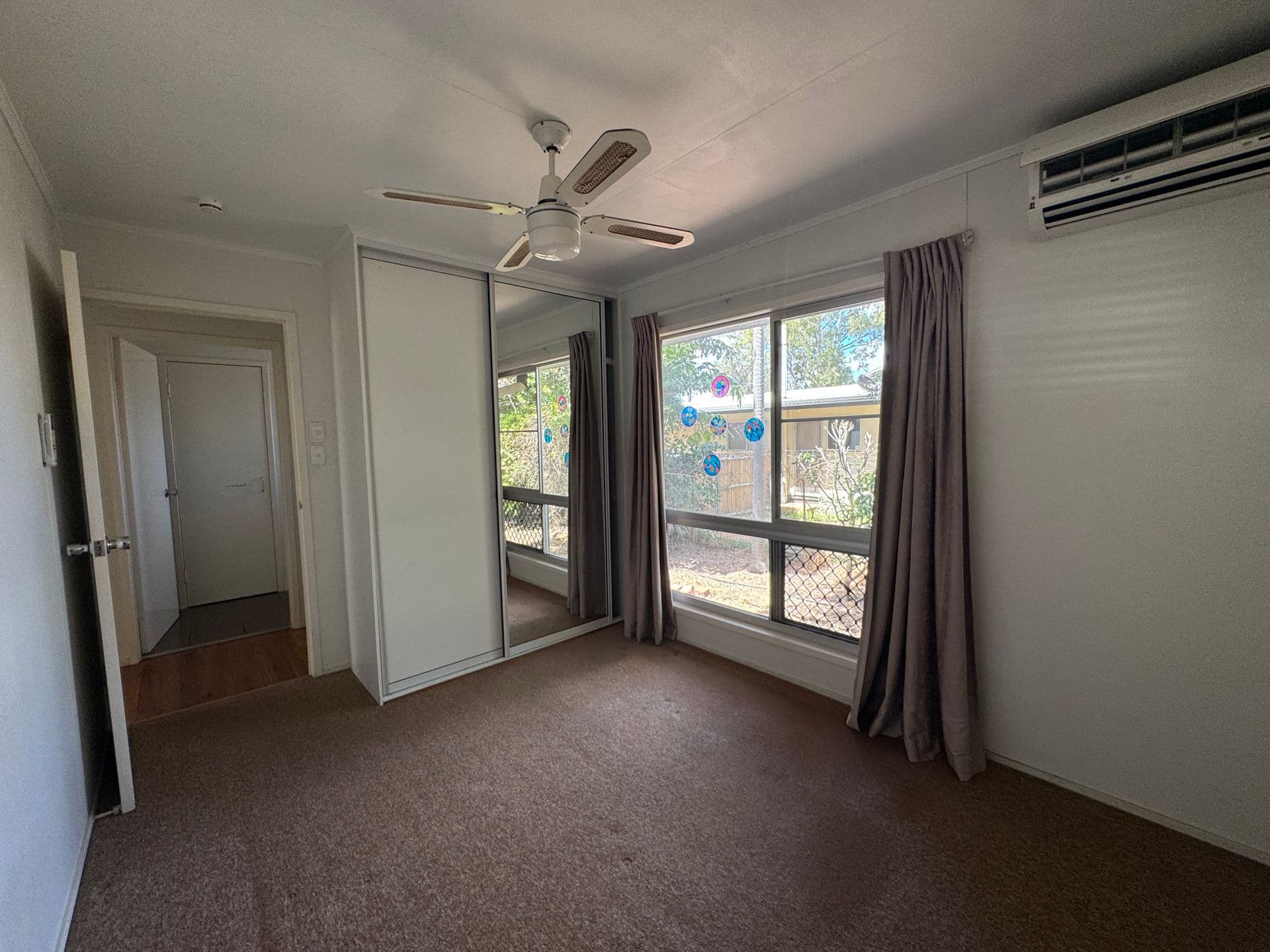 15 Mackenzie Drive, Moranbah, QLD, 4744, Moranbah - Thumbnail 7