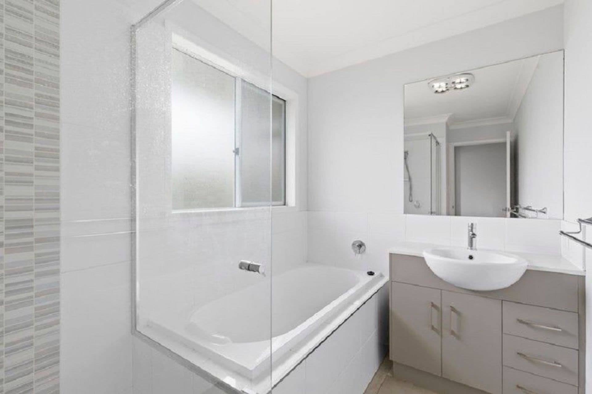 1 Whitley Court, Glenvale, QLD, 4350, Glenvale - Thumbnail 6