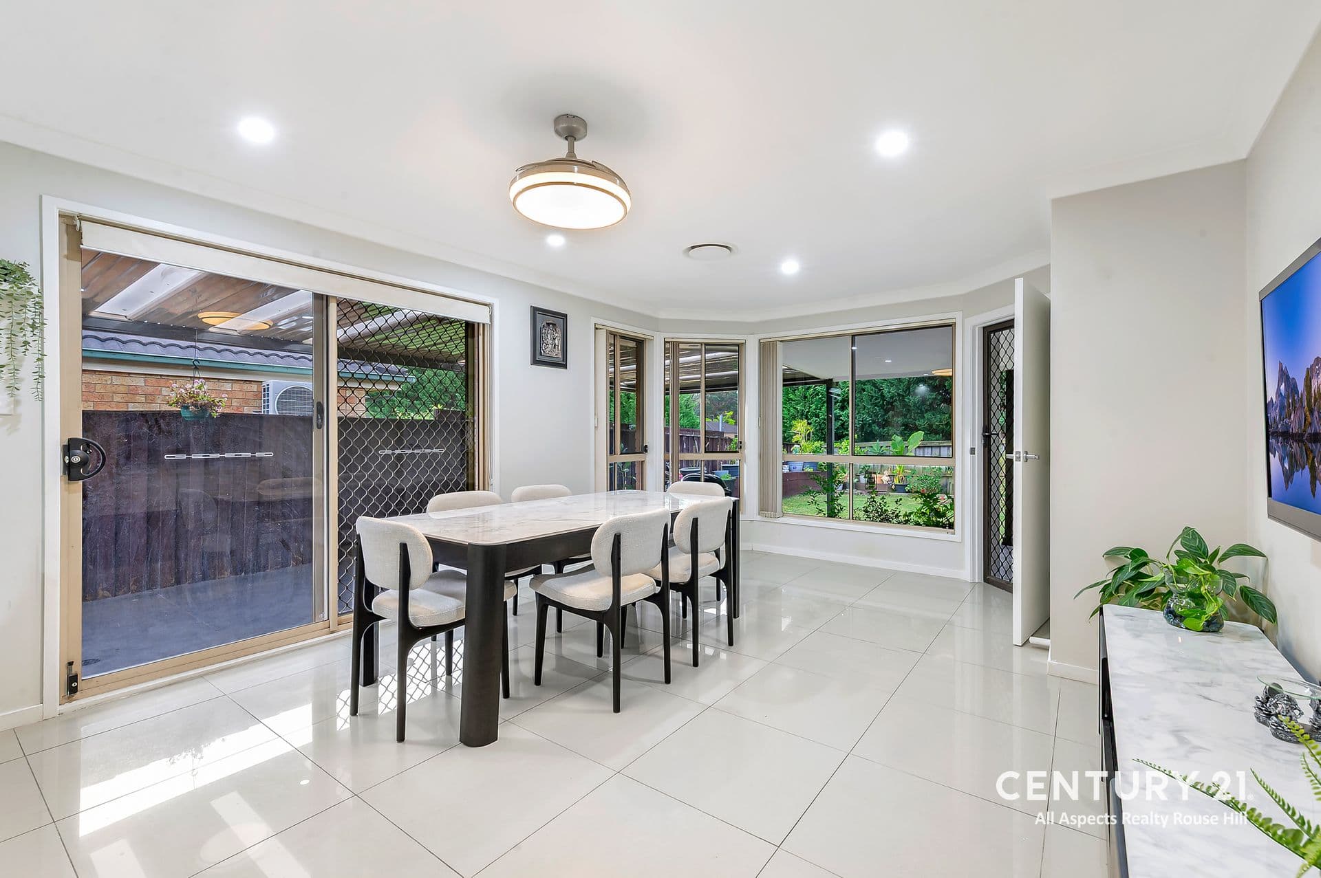 32 Mailey Circuit, Rouse Hill, NSW, 2155, Rouse Hill - Thumbnail 4