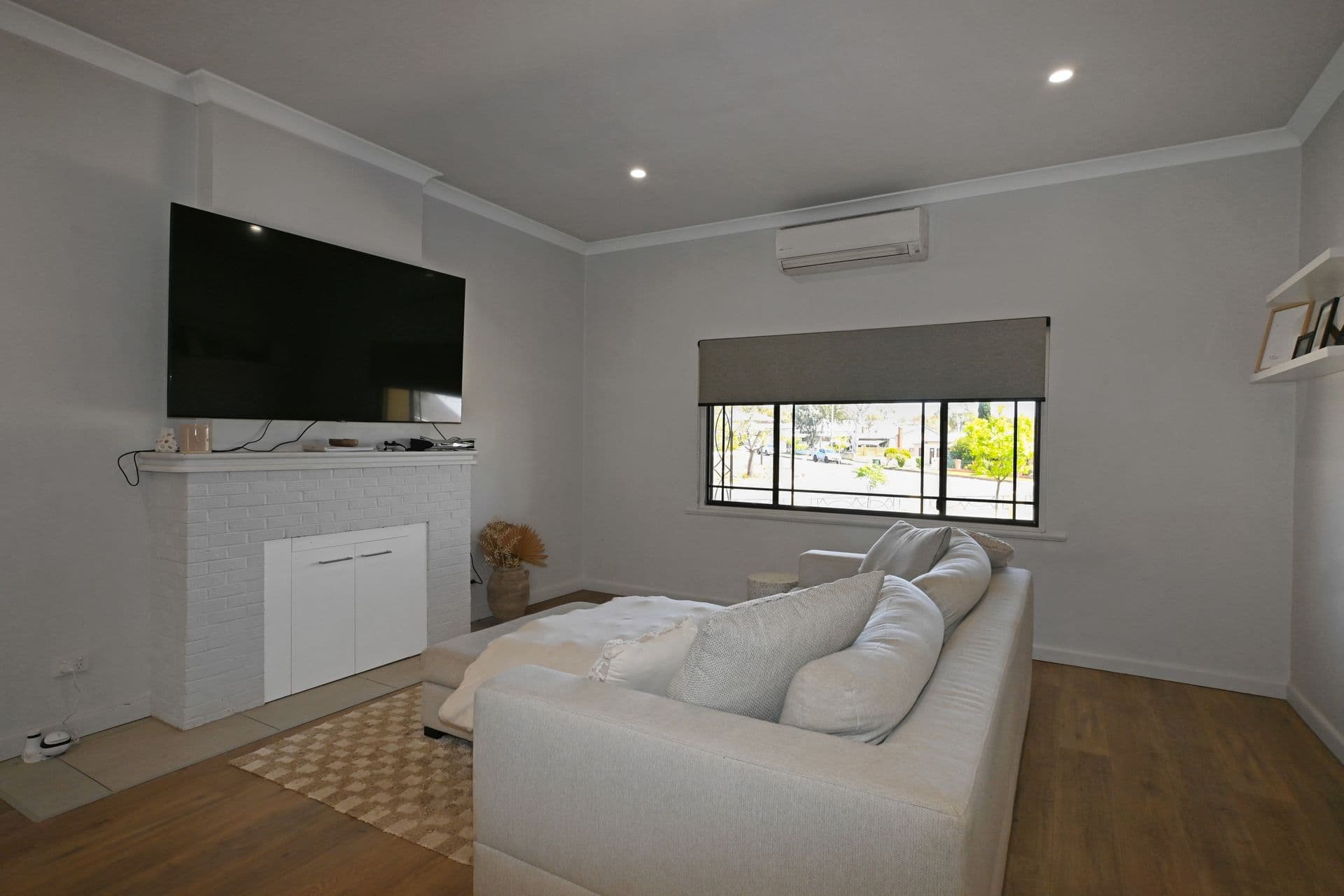 457 Cummins Street, Broken Hill, NSW, 2880, Broken Hill - Thumbnail 2