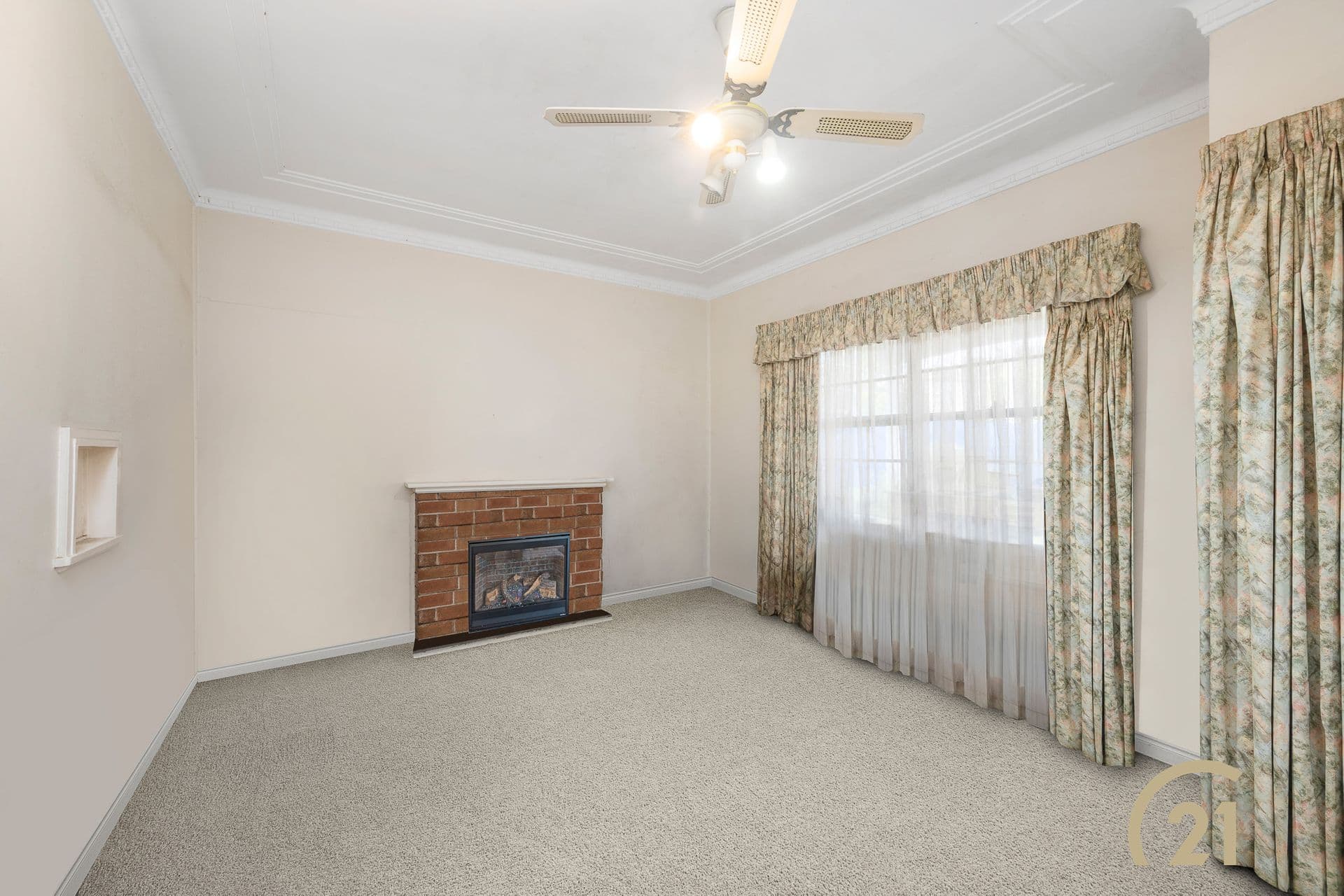 27 Bettington Road, Oatlands - Thumbnail 4