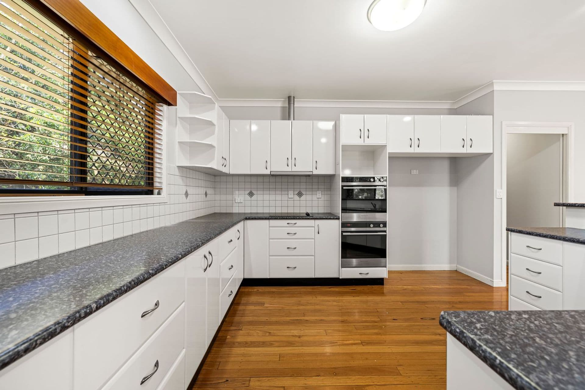 28 Hilltop Crescent, Blue Mountain Heights, QLD, 4350, Blue Mountain Heights - Thumbnail 4