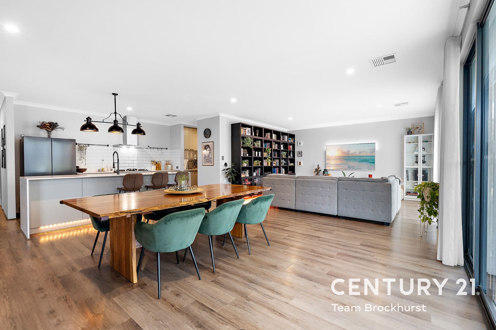 7/10 Warton Rd, Huntingdale, WA, 6110, Bushmead - Image 1