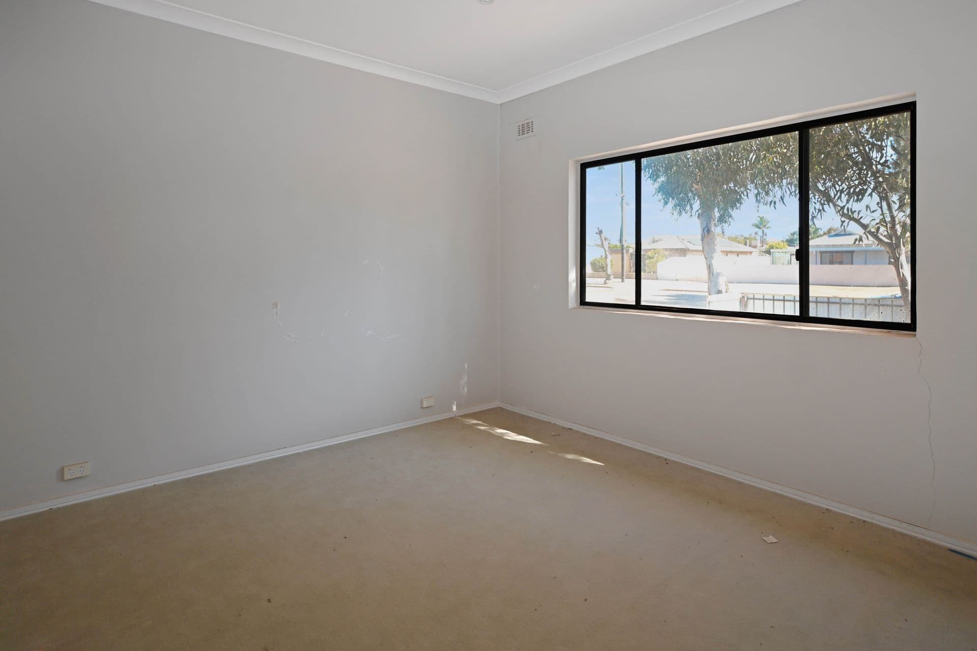51 Ryan Street, Broken Hill, NSW, 2880, Broken Hill - Thumbnail 2