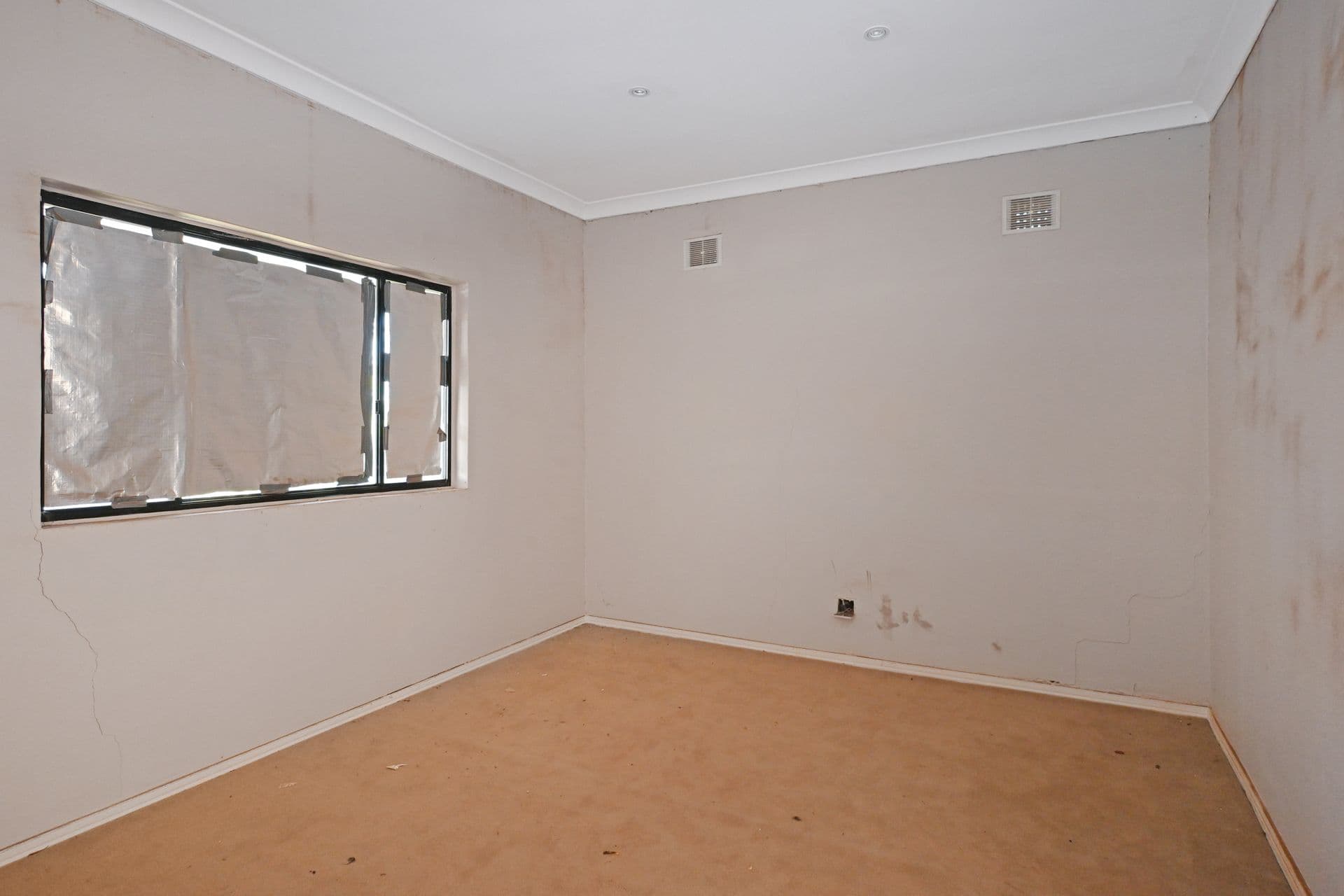 51 Ryan Street, Broken Hill, NSW, 2880, Broken Hill - Thumbnail 3