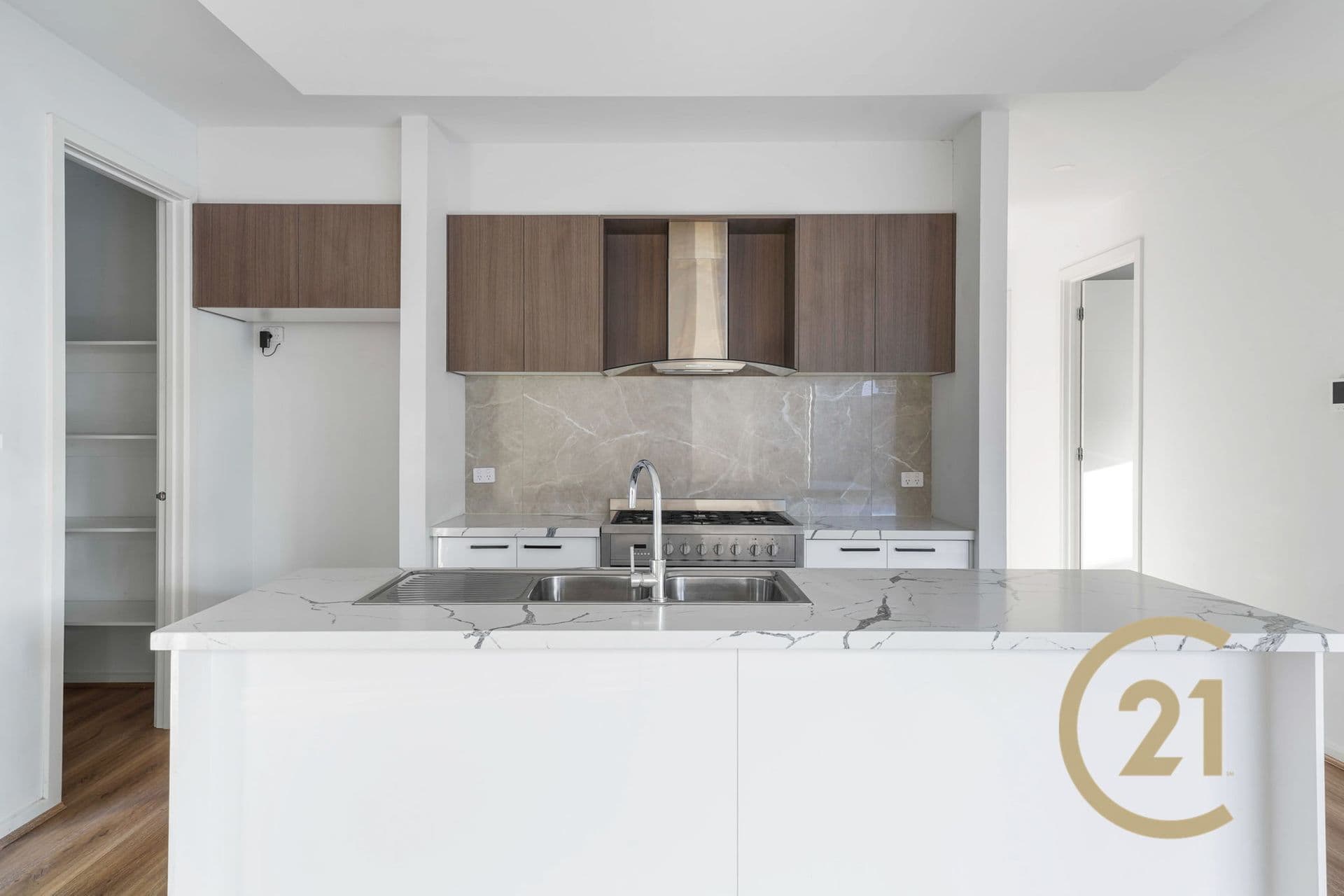 Suite 4 241-244 Caroline Springs Blvd, Caroline Springs, VIC, 3023, Truganina - Thumbnail 5