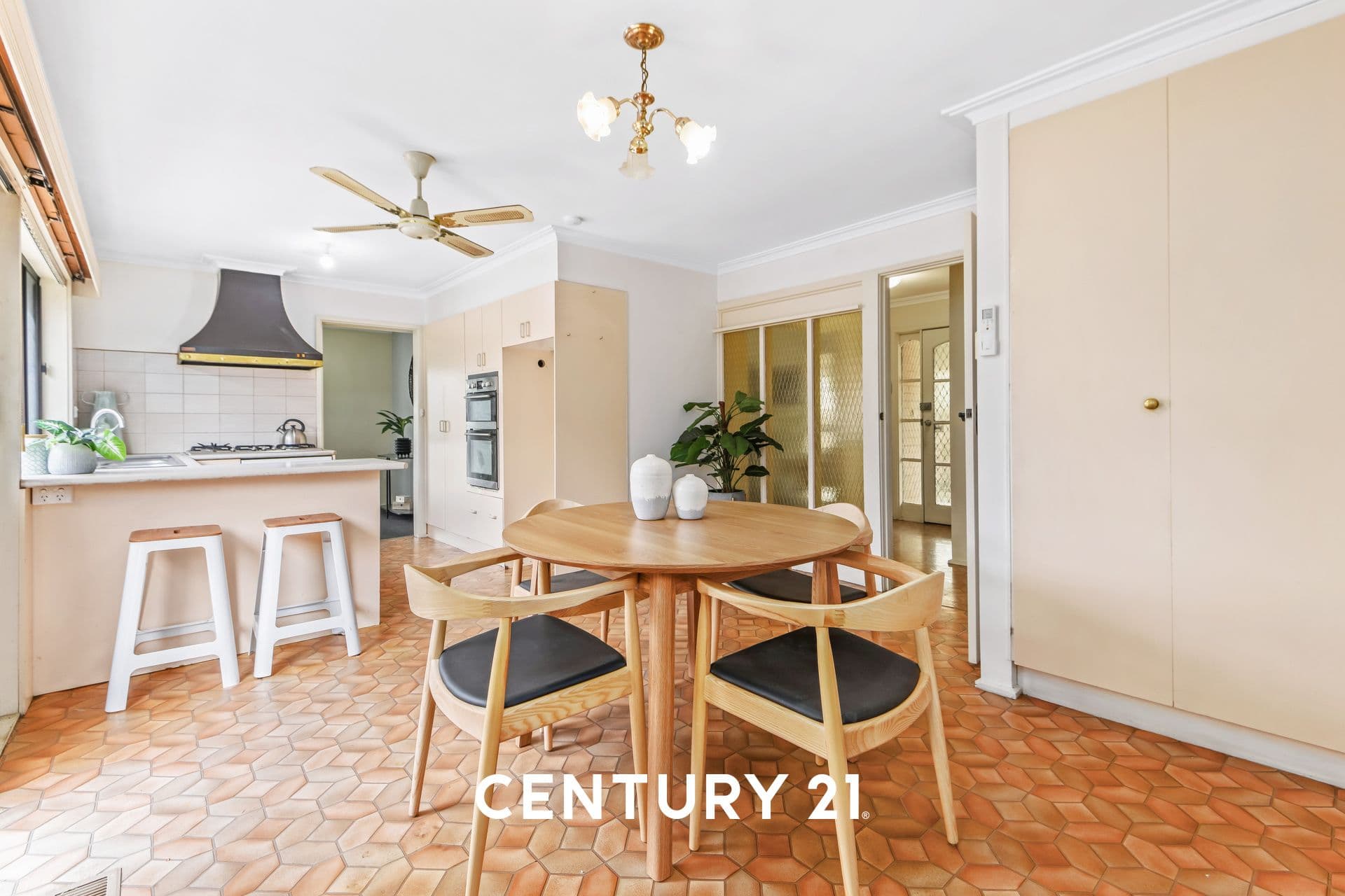 19 Meppel Drive, Clayton South, VIC, 3169, Clayton South - Thumbnail 2