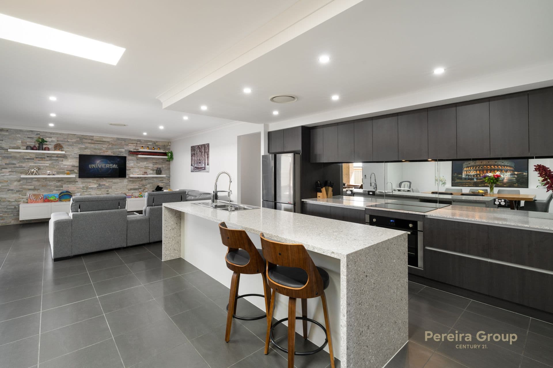 10 Beechworth Parade, Harrington Park, NSW, 2567, Harrington Park - Thumbnail 2